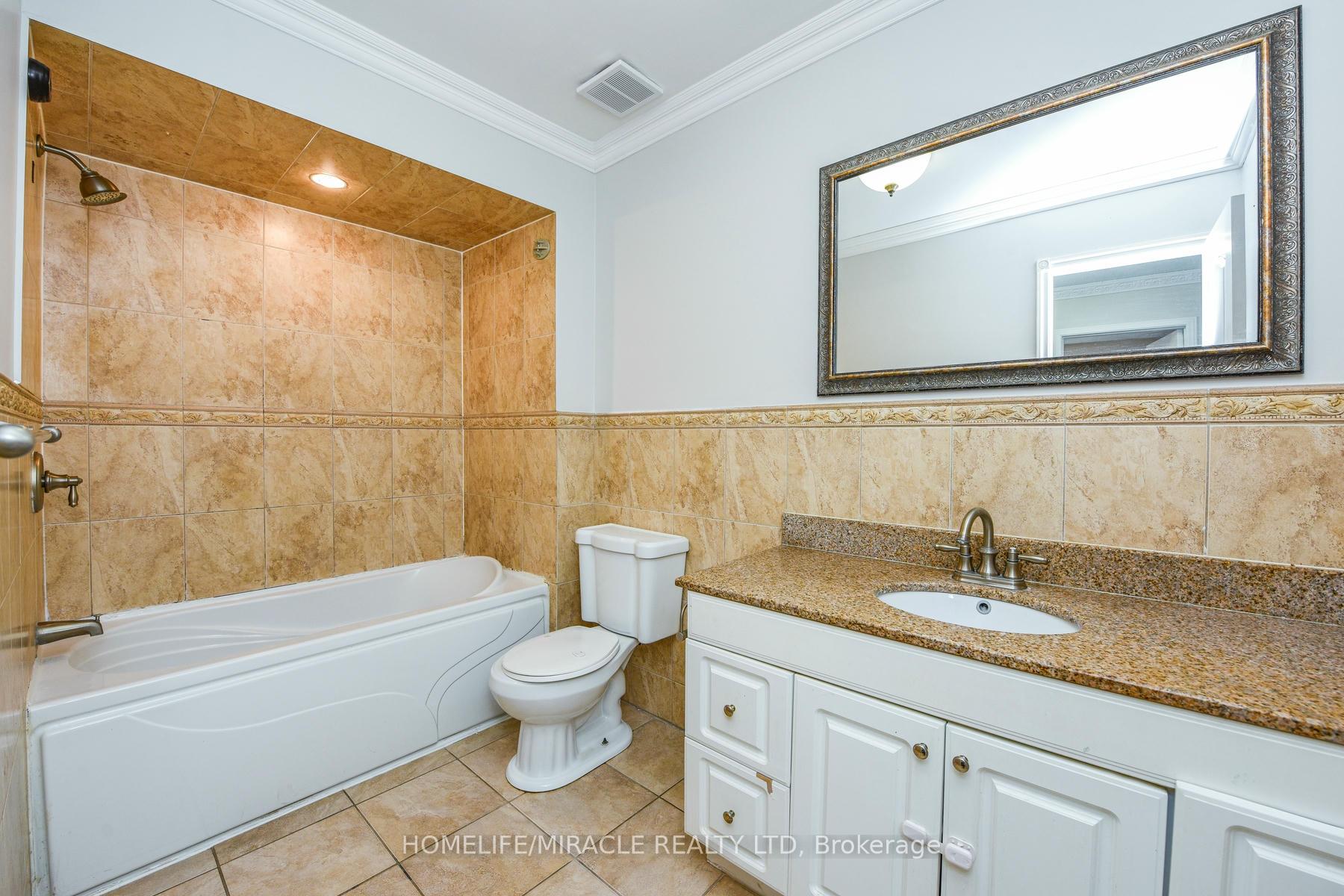Photo 16 of 102 Jade Crescent, Brampton, Northgate — HOMEH