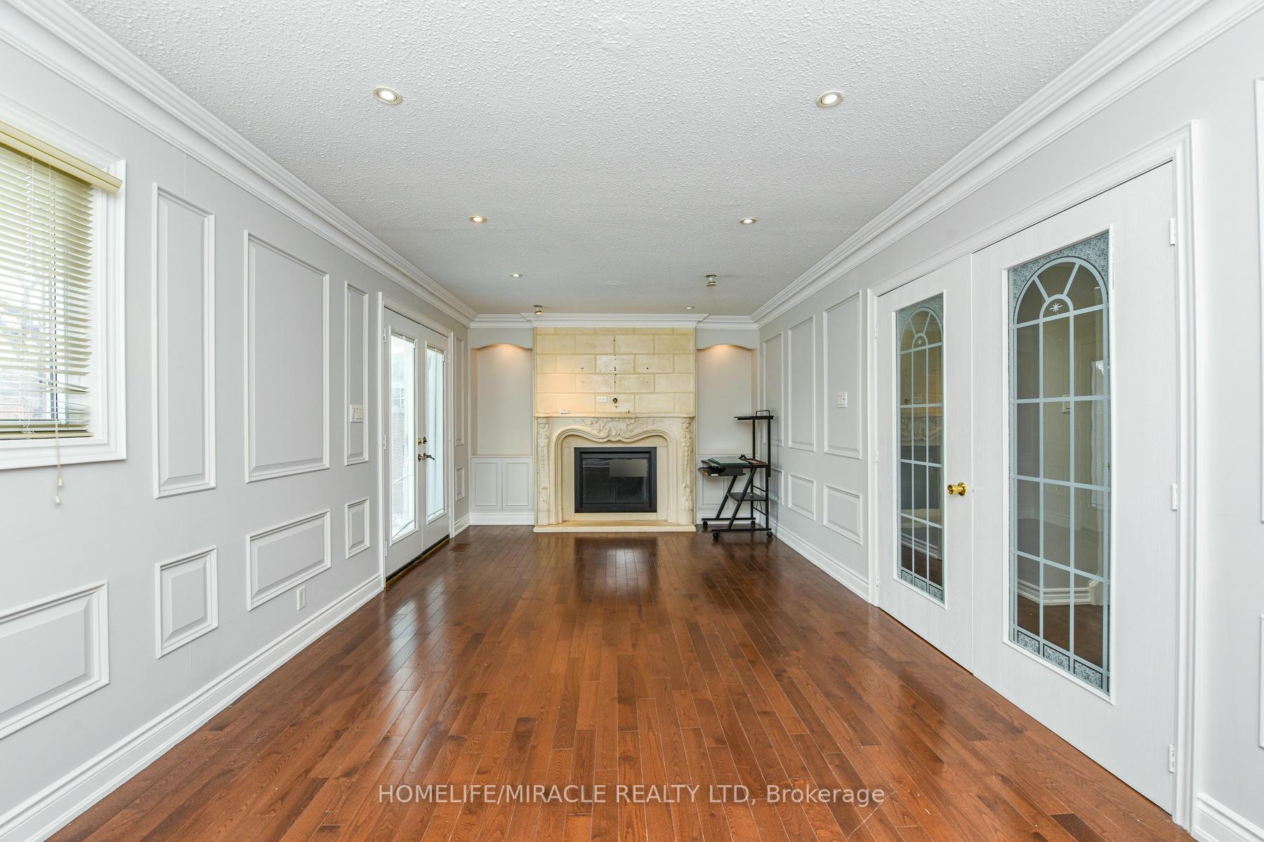Photo 23 of 102 Jade Crescent, Brampton, Northgate — HOMEH