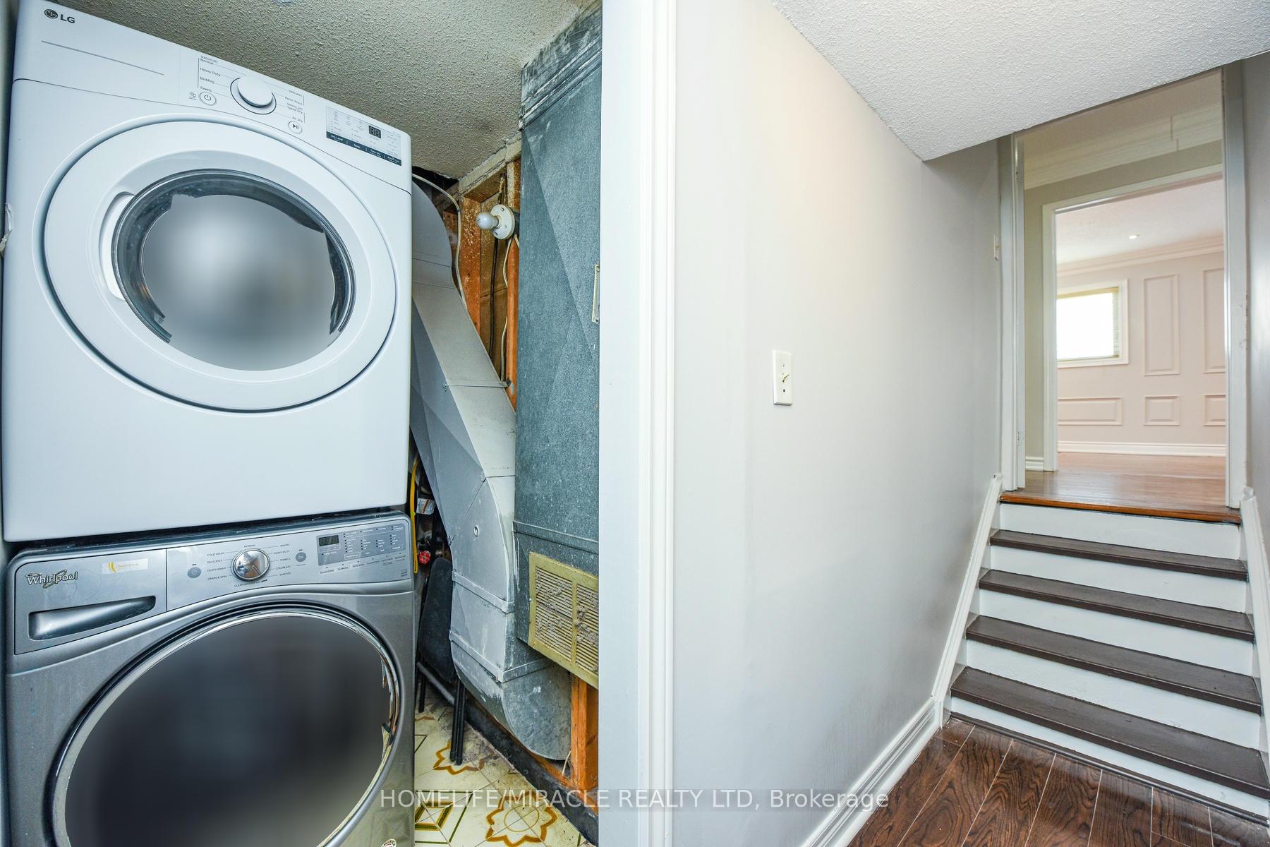 Photo 24 of 102 Jade Crescent, Brampton, Northgate — HOMEH