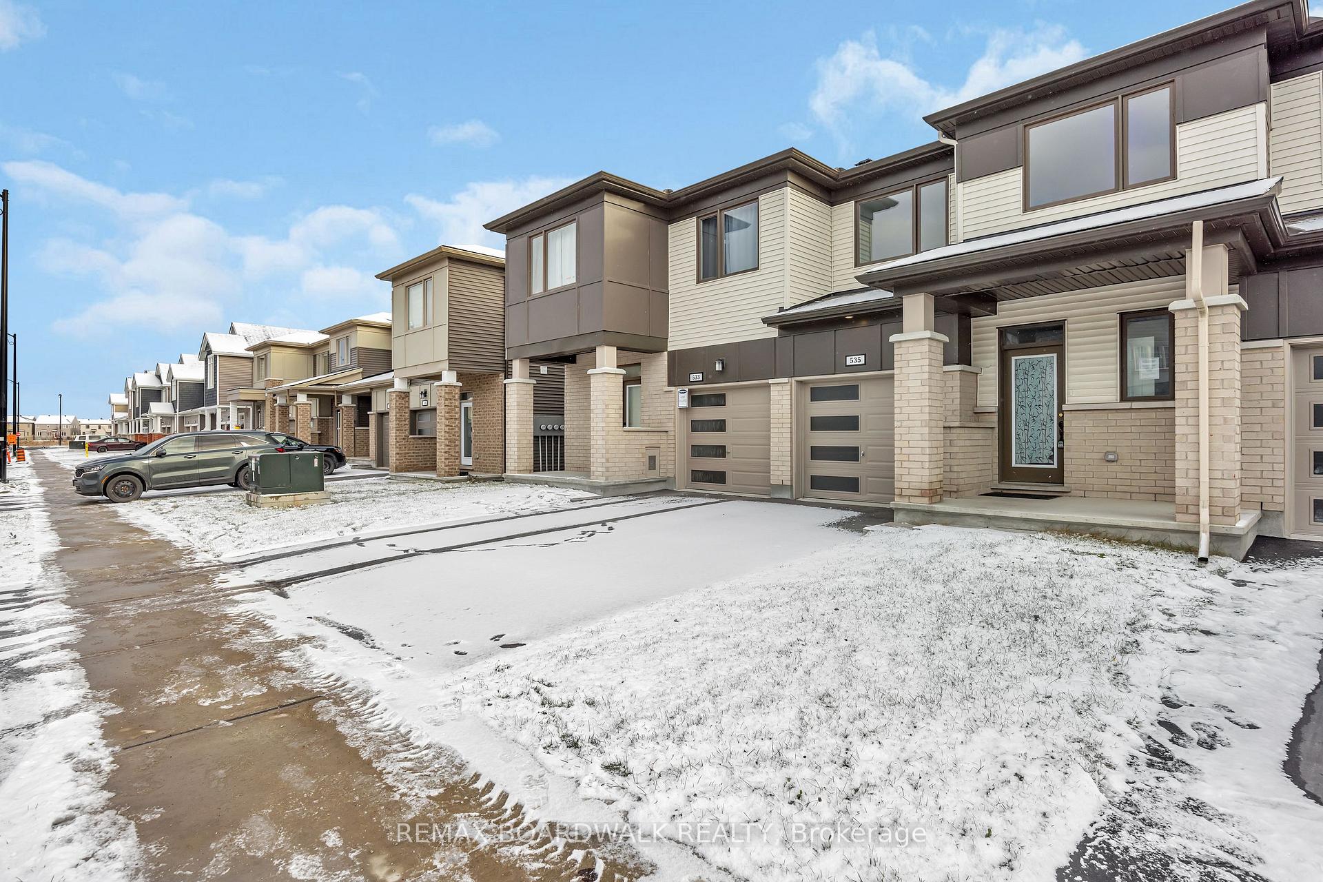 Photo 2 of 535 Flagstaff Drive, Ottawa, Barrhaven - Half Moon Bay — HOMEH