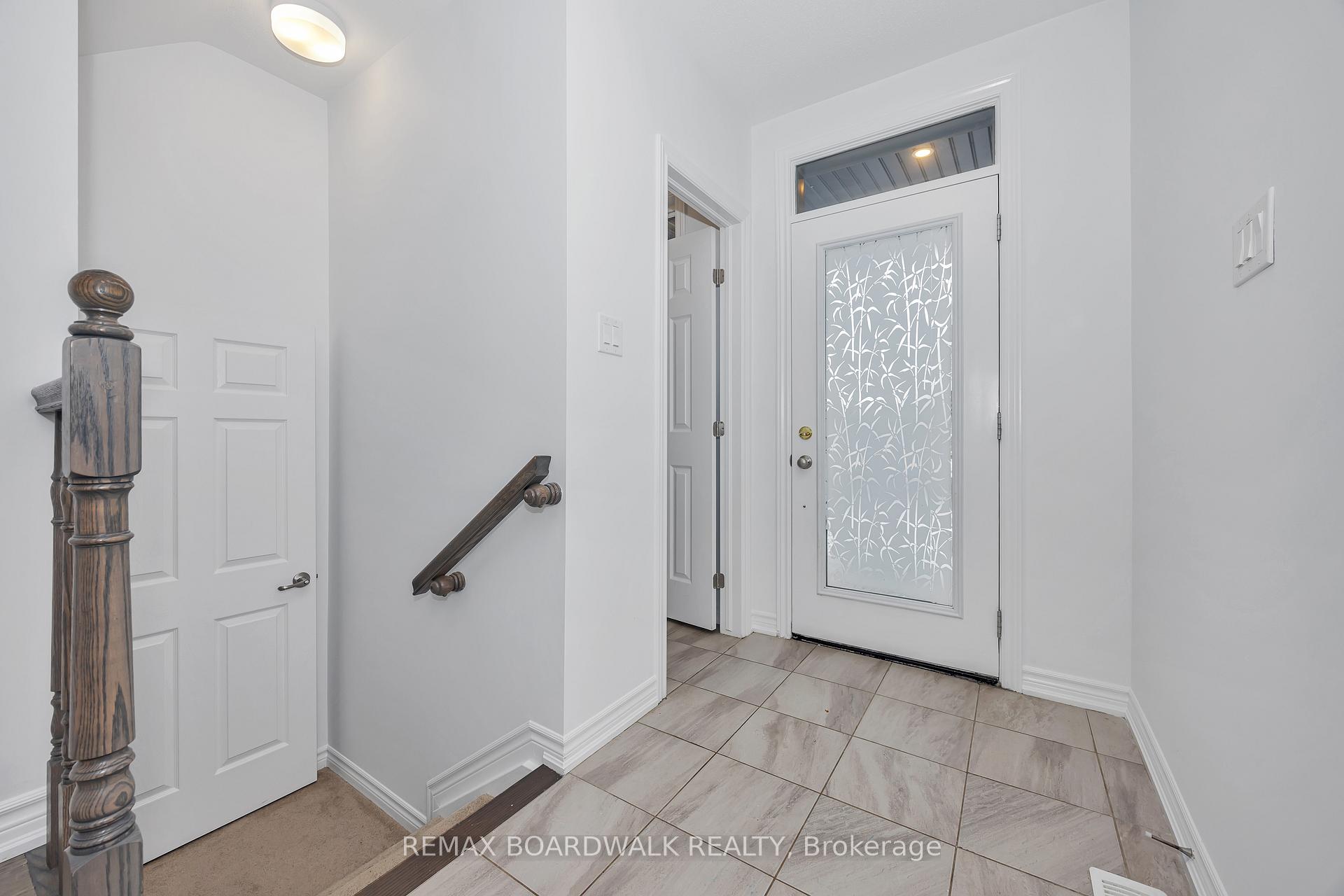 Photo 4 of 535 Flagstaff Drive, Ottawa, Barrhaven - Half Moon Bay — HOMEH