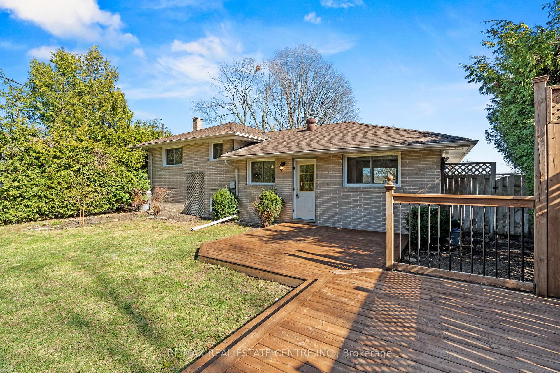 Photo 37 of 84 Rose Street N, Barrie, Wellington — HOMEH