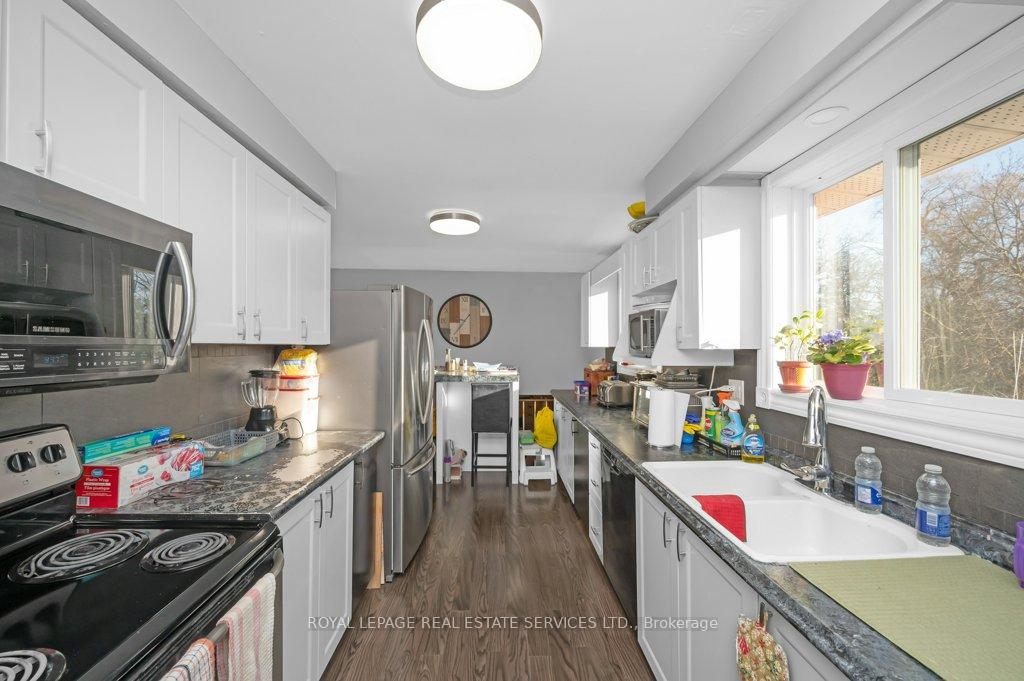Photo 9 of 116 Mill Street N, Brampton, Downtown Brampton — HOMEH