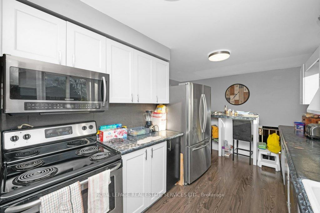 Photo 10 of 116 Mill Street N, Brampton, Downtown Brampton — HOMEH