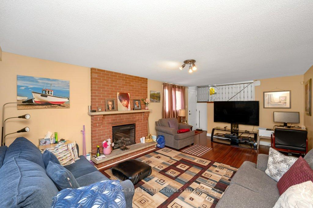 Photo 16 of 116 Mill Street N, Brampton, Downtown Brampton — HOMEH