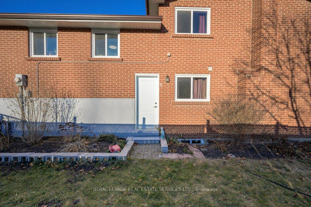 Photo 25 of 116 Mill Street N, Brampton, Downtown Brampton — HOMEH