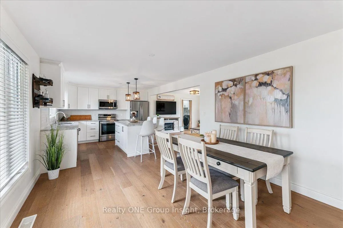 Photo 9 of 214 Binbrook Road, Hamilton, Rural Glanbrook — HOMEH