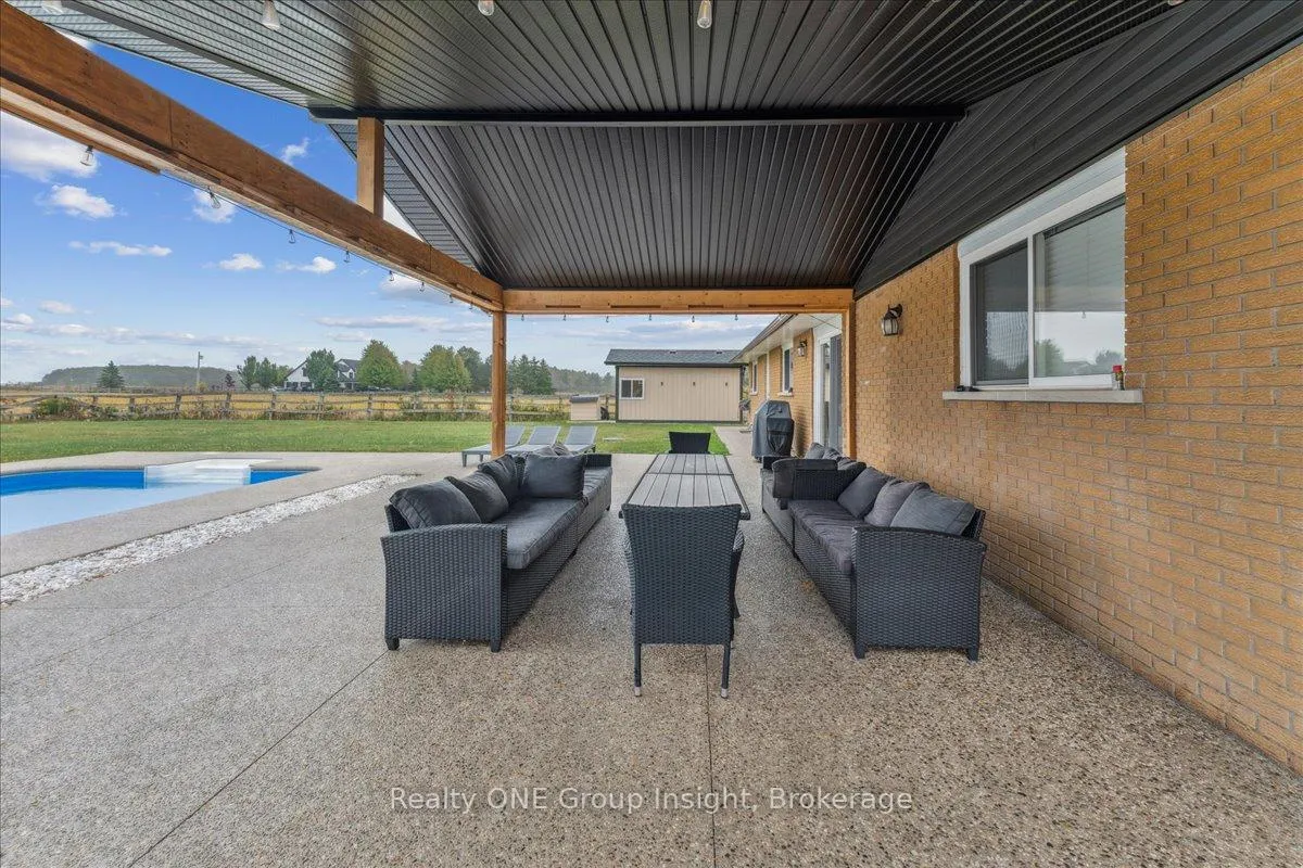 Photo 31 of 214 Binbrook Road, Hamilton, Rural Glanbrook — HOMEH