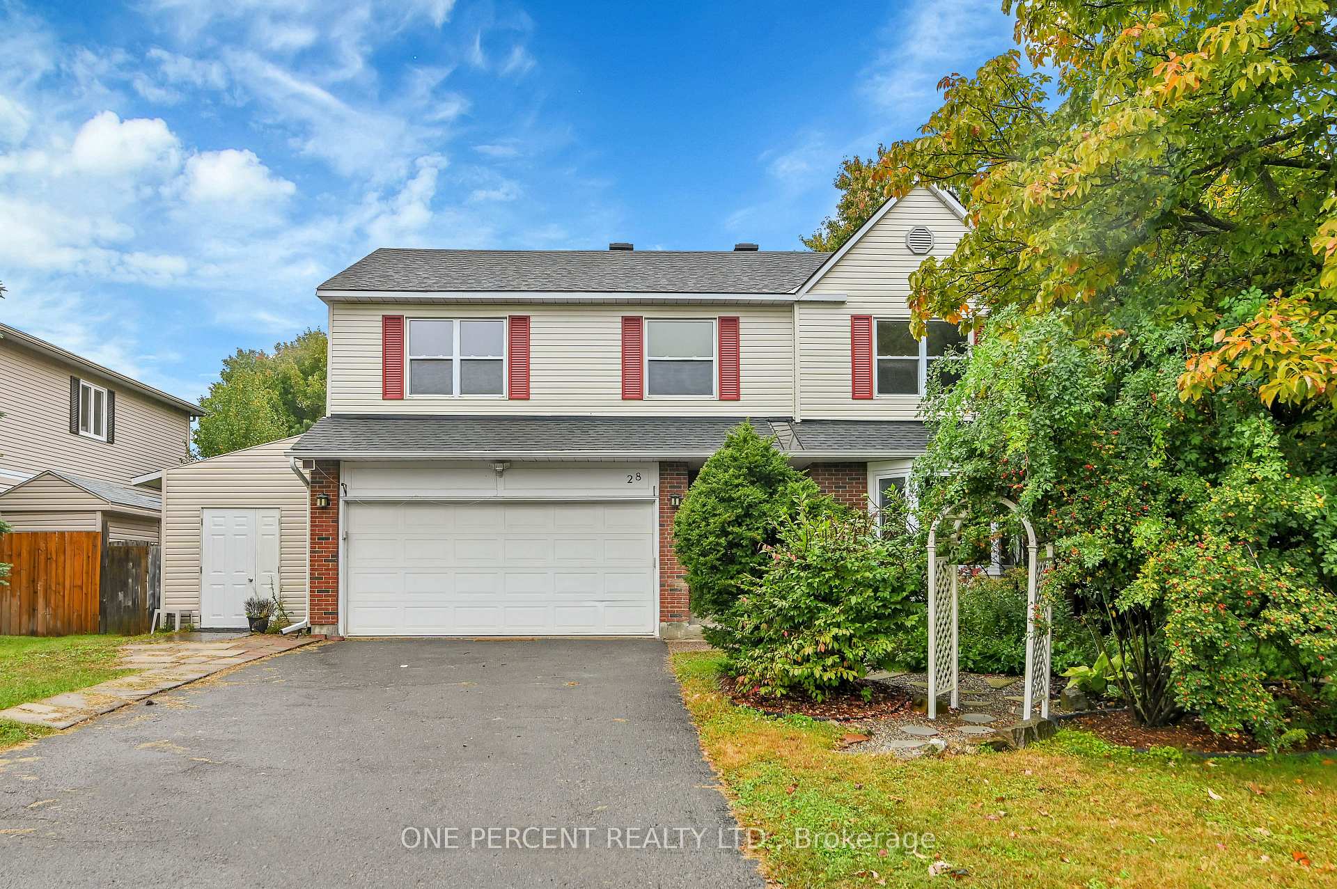 Photo 2 of 28 Phylis Street, Ottawa, Barrhaven - Pheasant Run — HOMEH