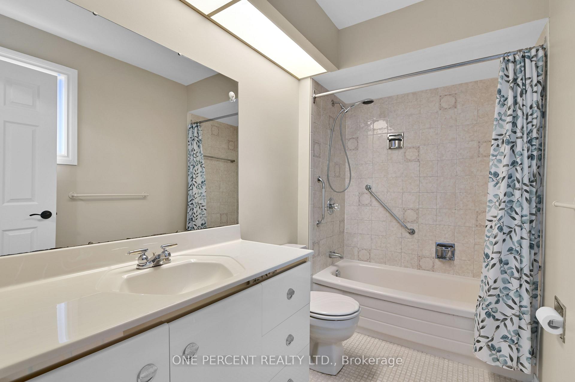 Photo 15 of 28 Phylis Street, Ottawa, Barrhaven - Pheasant Run — HOMEH