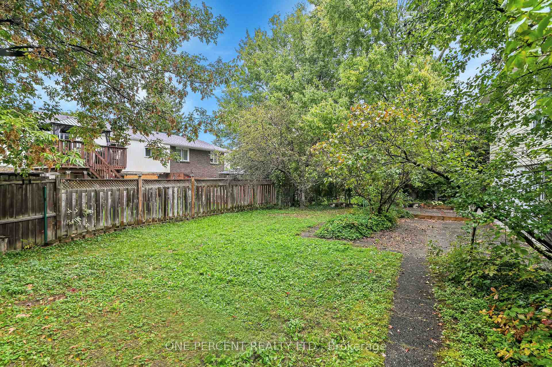Photo 30 of 28 Phylis Street, Ottawa, Barrhaven - Pheasant Run — HOMEH