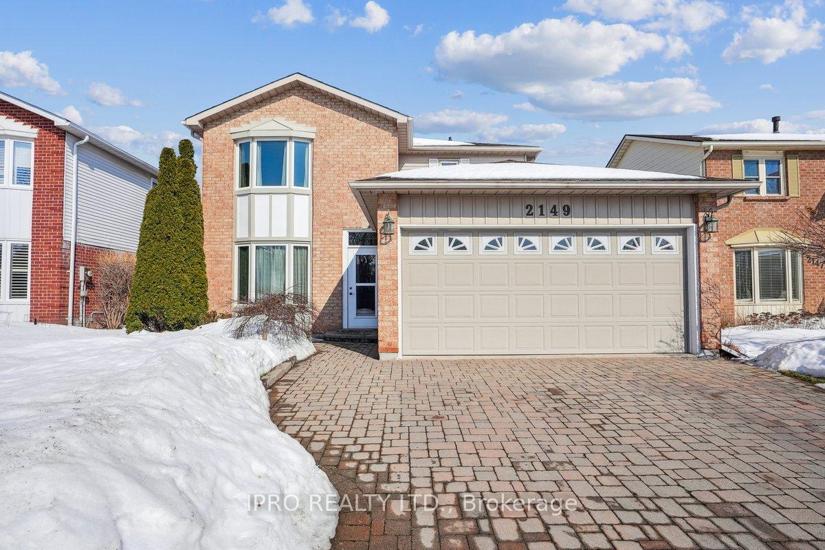 Photo 1 of 2149 Tina Road, Burlington, Headon — HOMEH