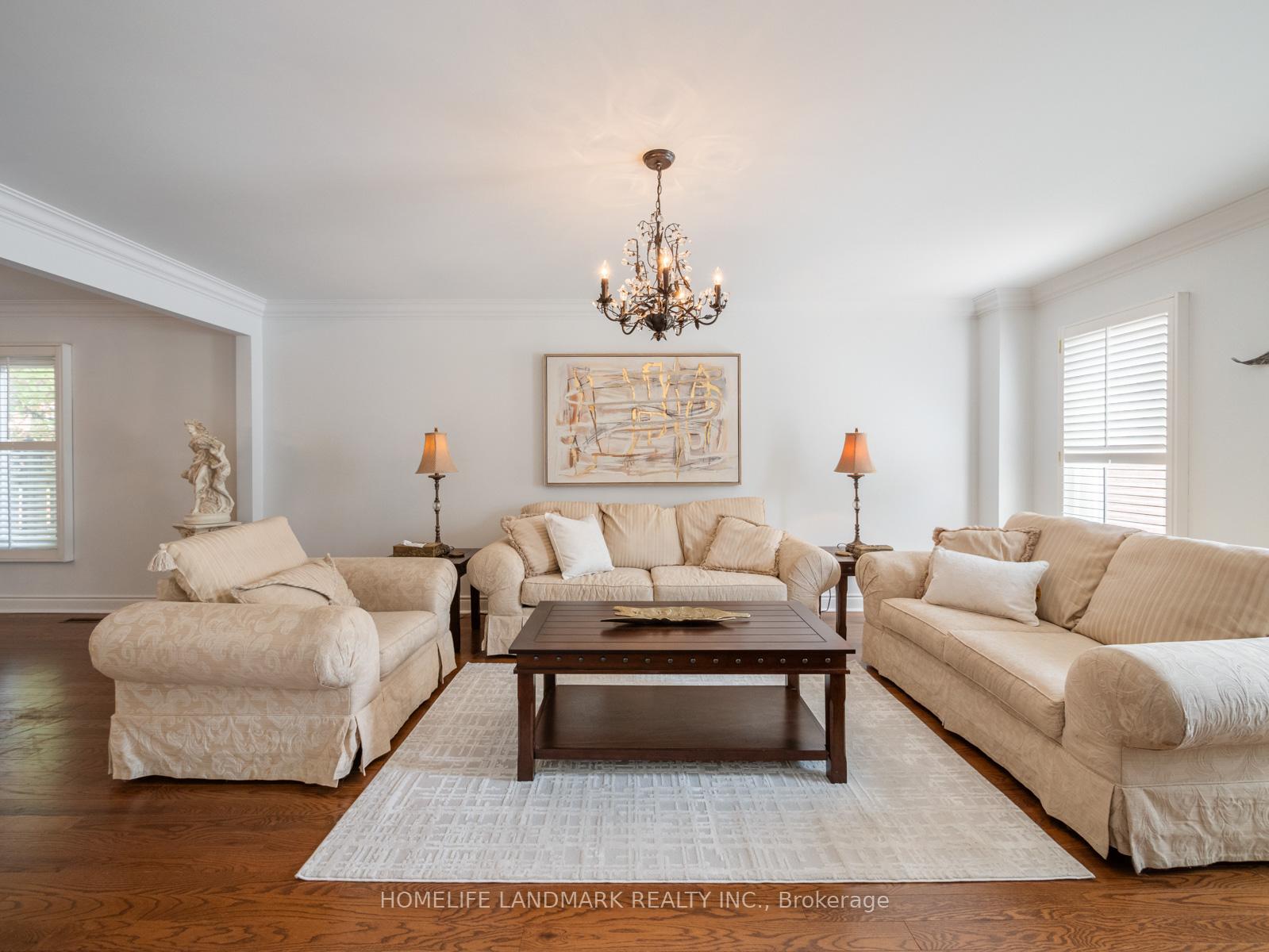 Photo 6 of 53 Highgrove Crescent, Richmond Hill, Mill Pond — HOMEH