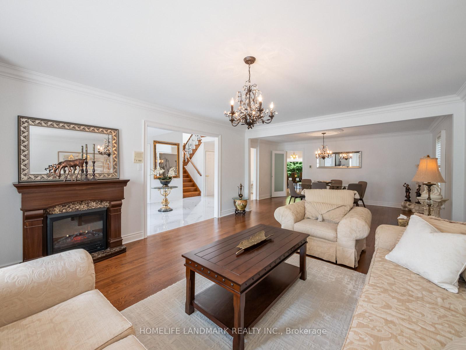 Photo 8 of 53 Highgrove Crescent, Richmond Hill, Mill Pond — HOMEH