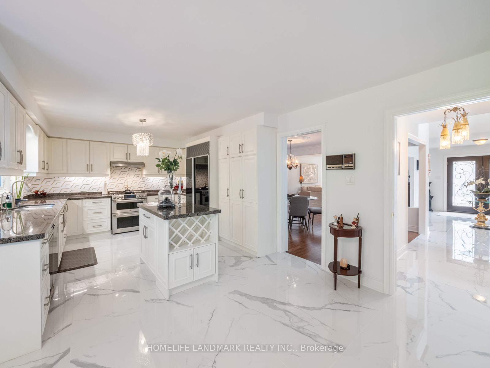 Photo 15 of 53 Highgrove Crescent, Richmond Hill, Mill Pond — HOMEH
