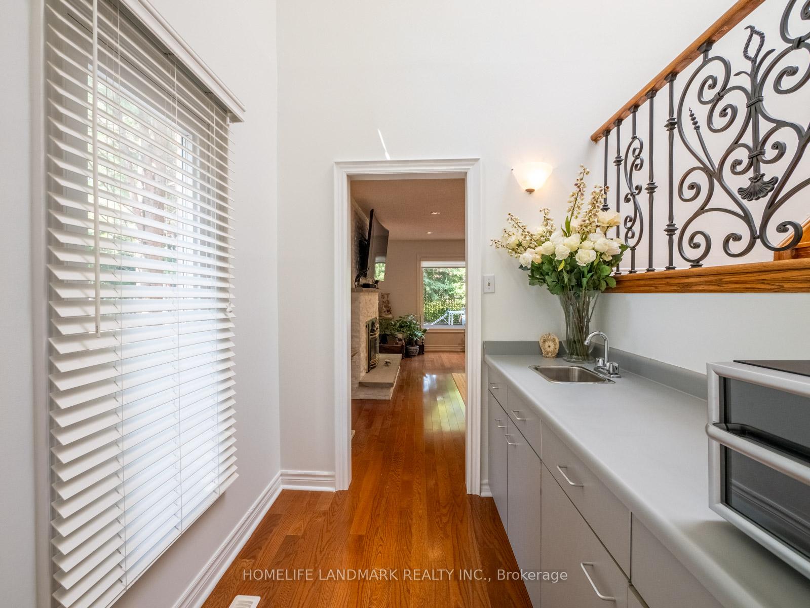 Photo 18 of 53 Highgrove Crescent, Richmond Hill, Mill Pond — HOMEH