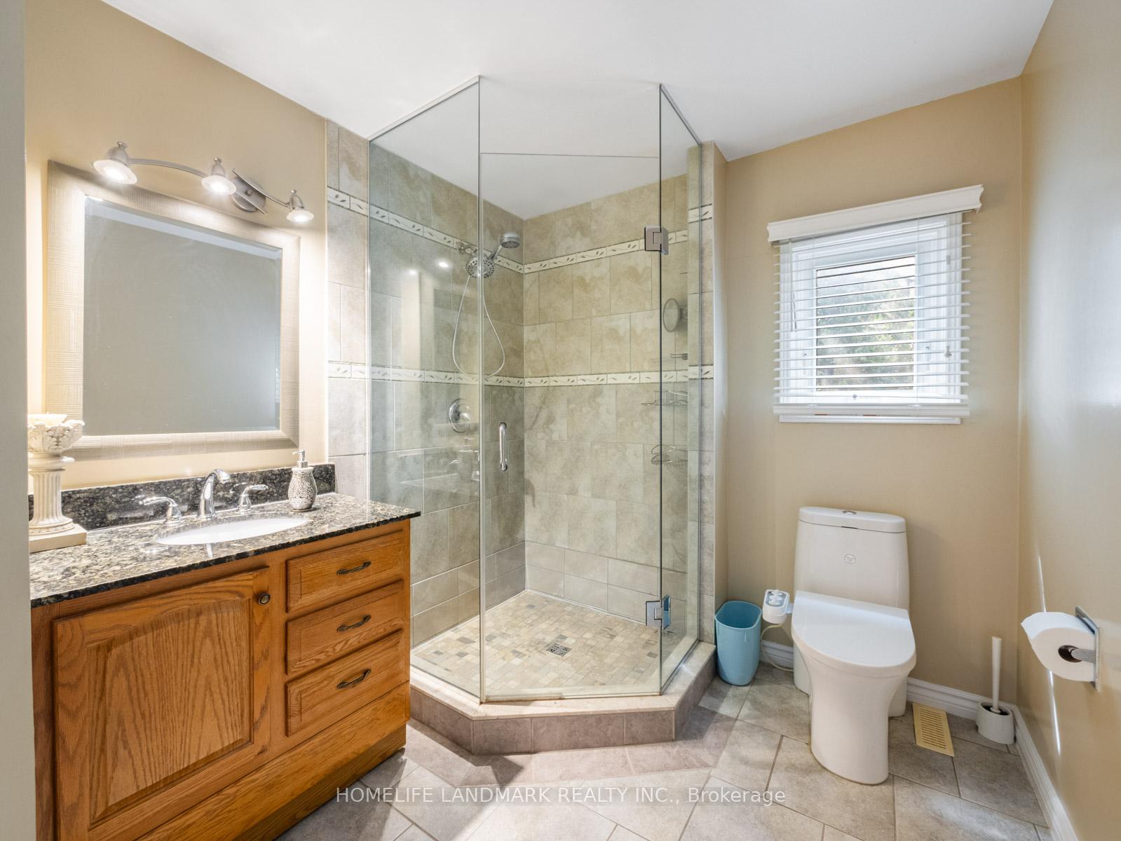 Photo 26 of 53 Highgrove Crescent, Richmond Hill, Mill Pond — HOMEH