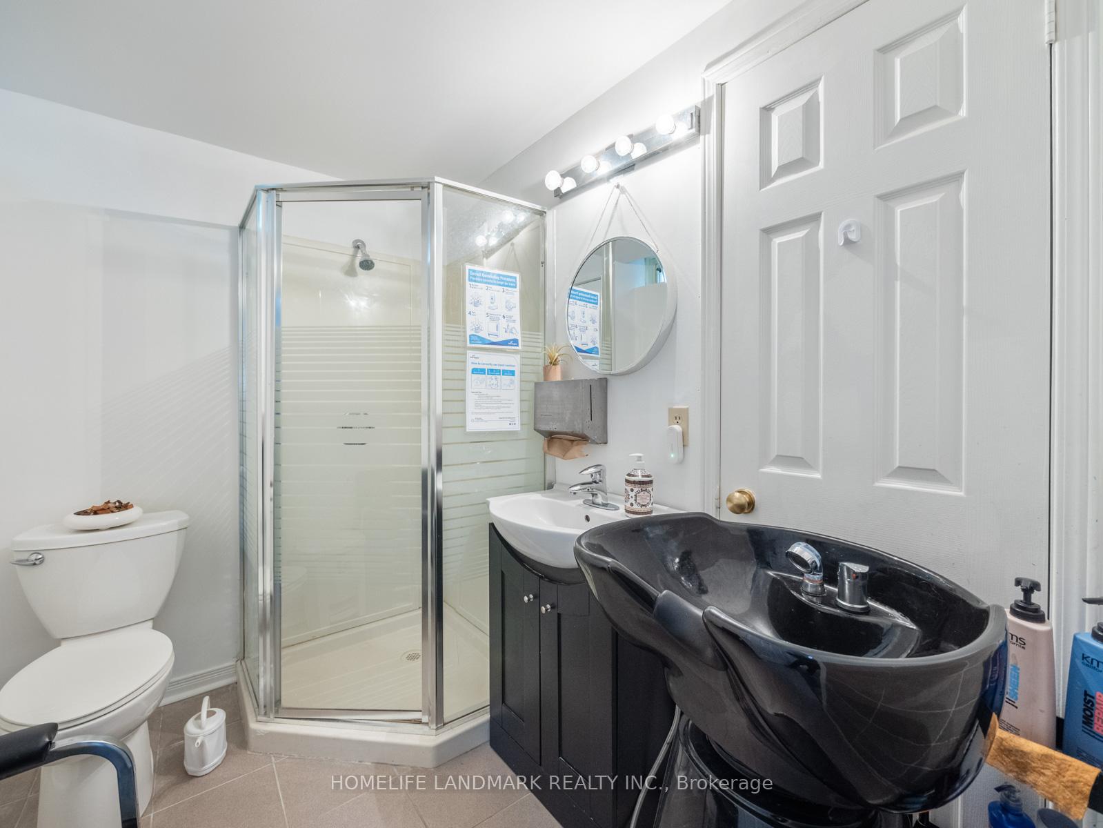 Photo 35 of 53 Highgrove Crescent, Richmond Hill, Mill Pond — HOMEH