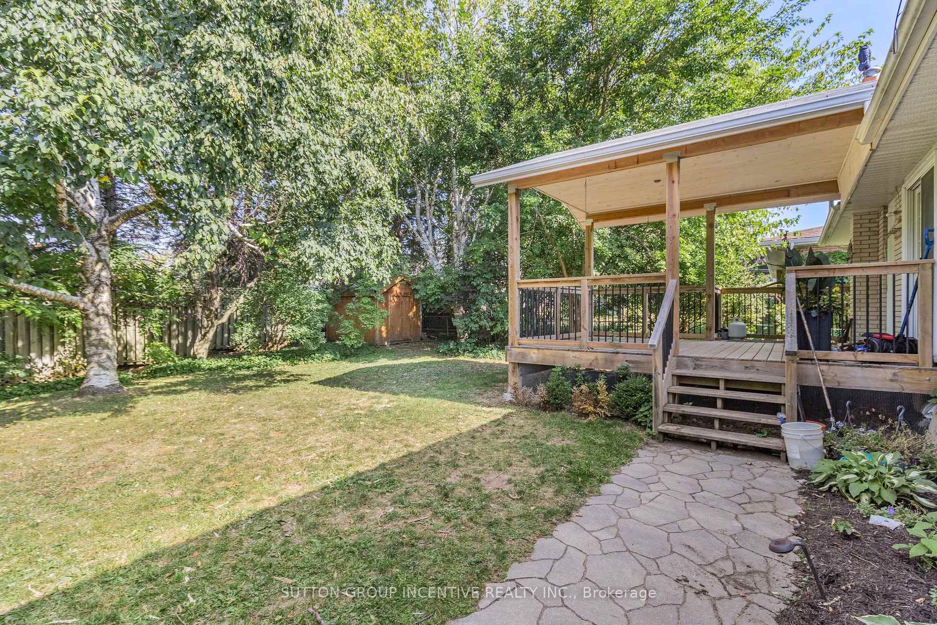 Photo 2 of 12 Roslyn Road, Barrie, Wellington — HOMEH