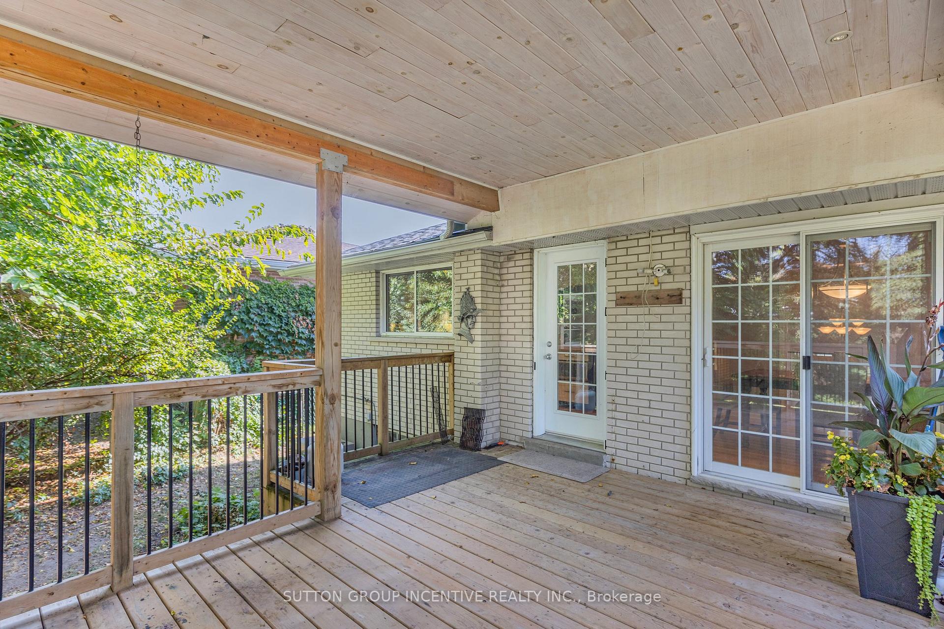 Photo 5 of 12 Roslyn Road, Barrie, Wellington — HOMEH