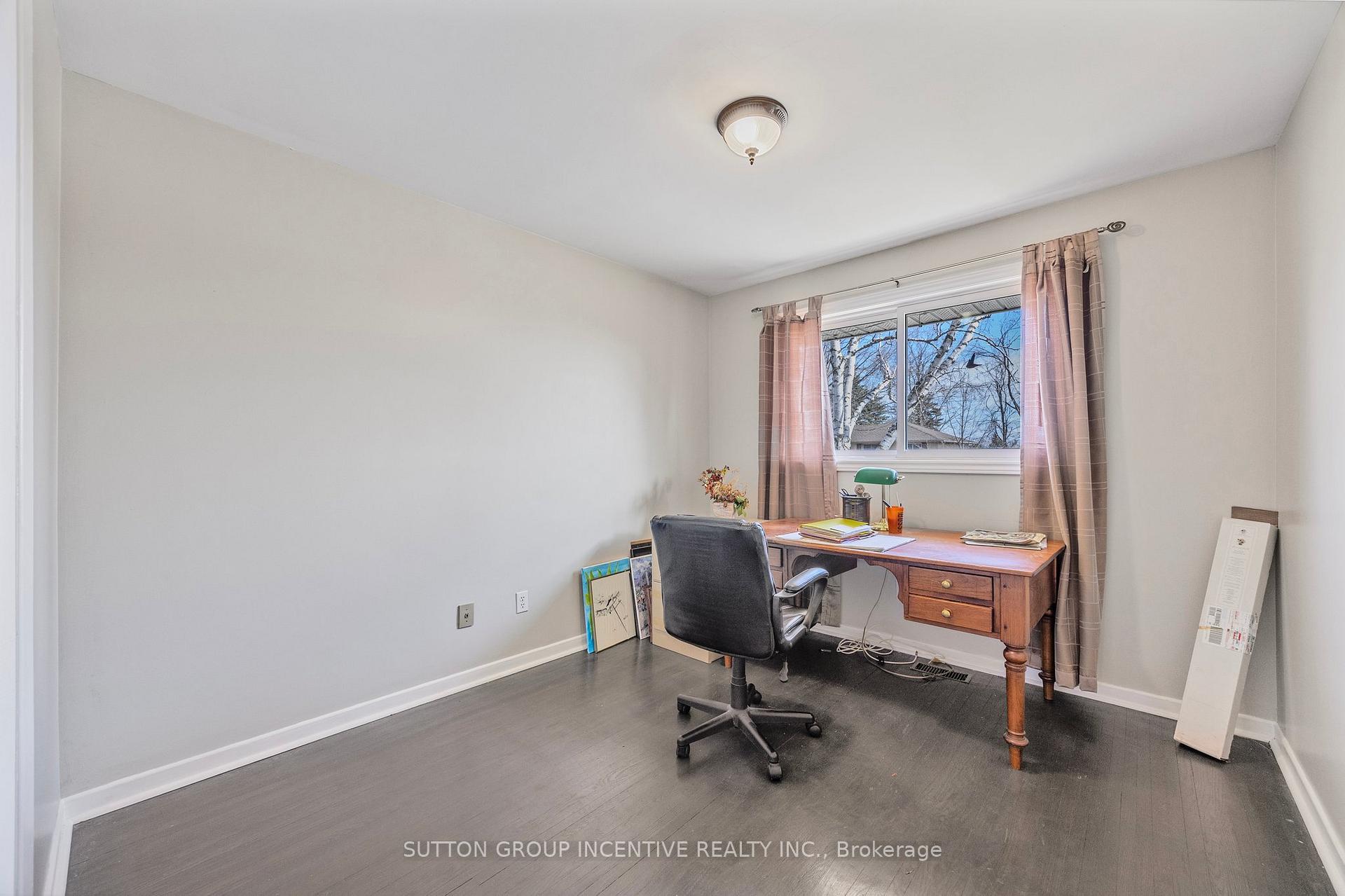 Photo 20 of 12 Roslyn Road, Barrie, Wellington — HOMEH
