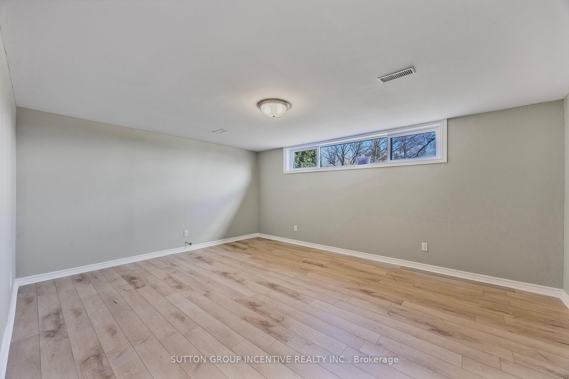 Photo 29 of 12 Roslyn Road, Barrie, Wellington — HOMEH