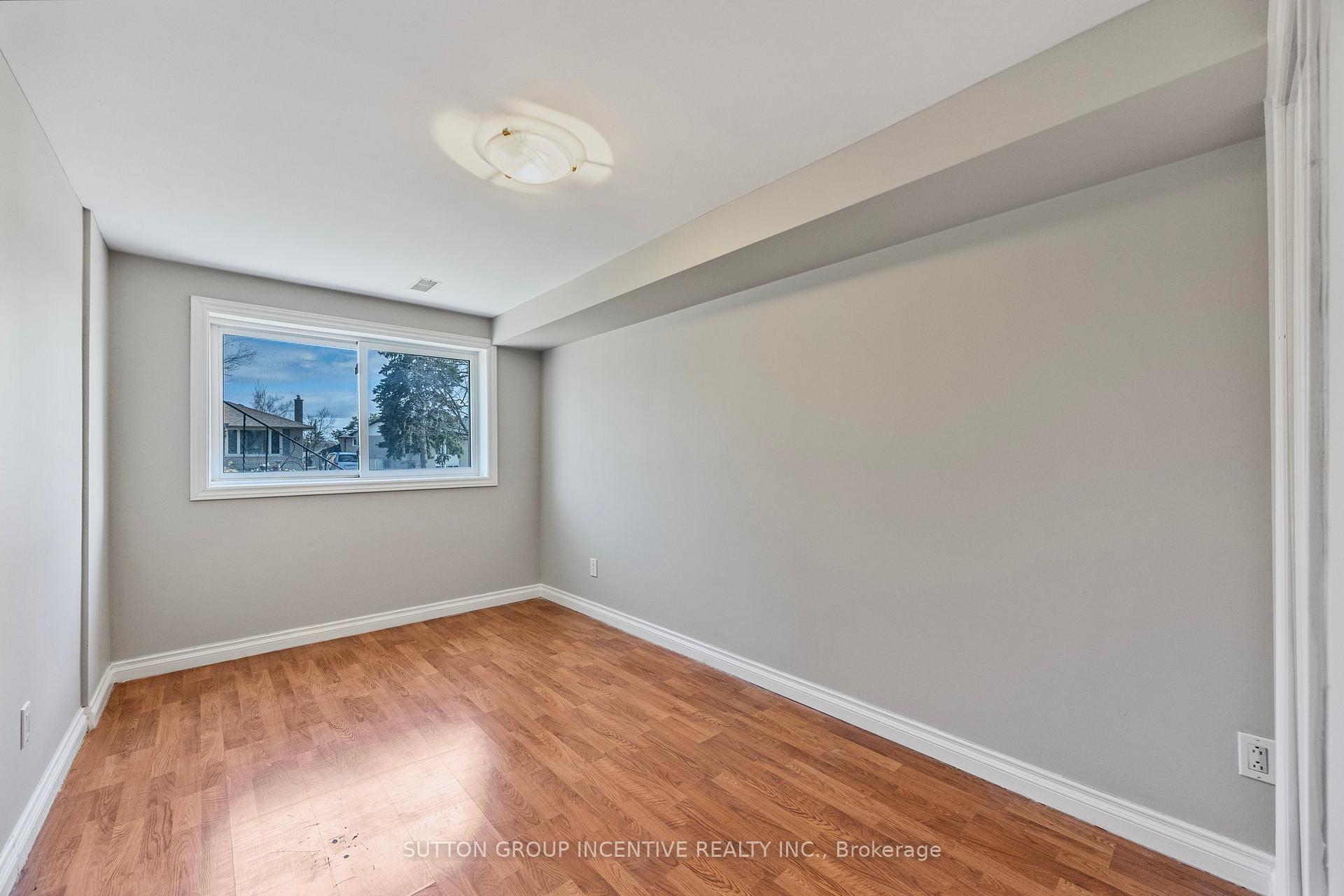 Photo 34 of 12 Roslyn Road, Barrie, Wellington — HOMEH