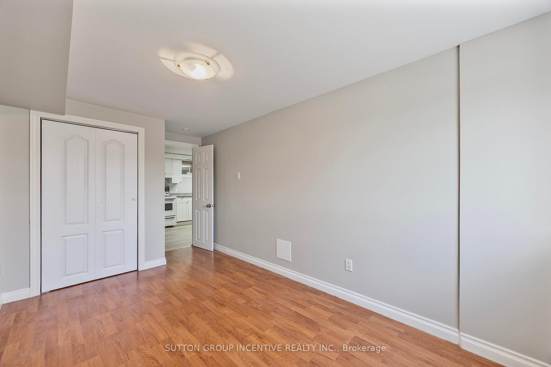 Photo 35 of 12 Roslyn Road, Barrie, Wellington — HOMEH