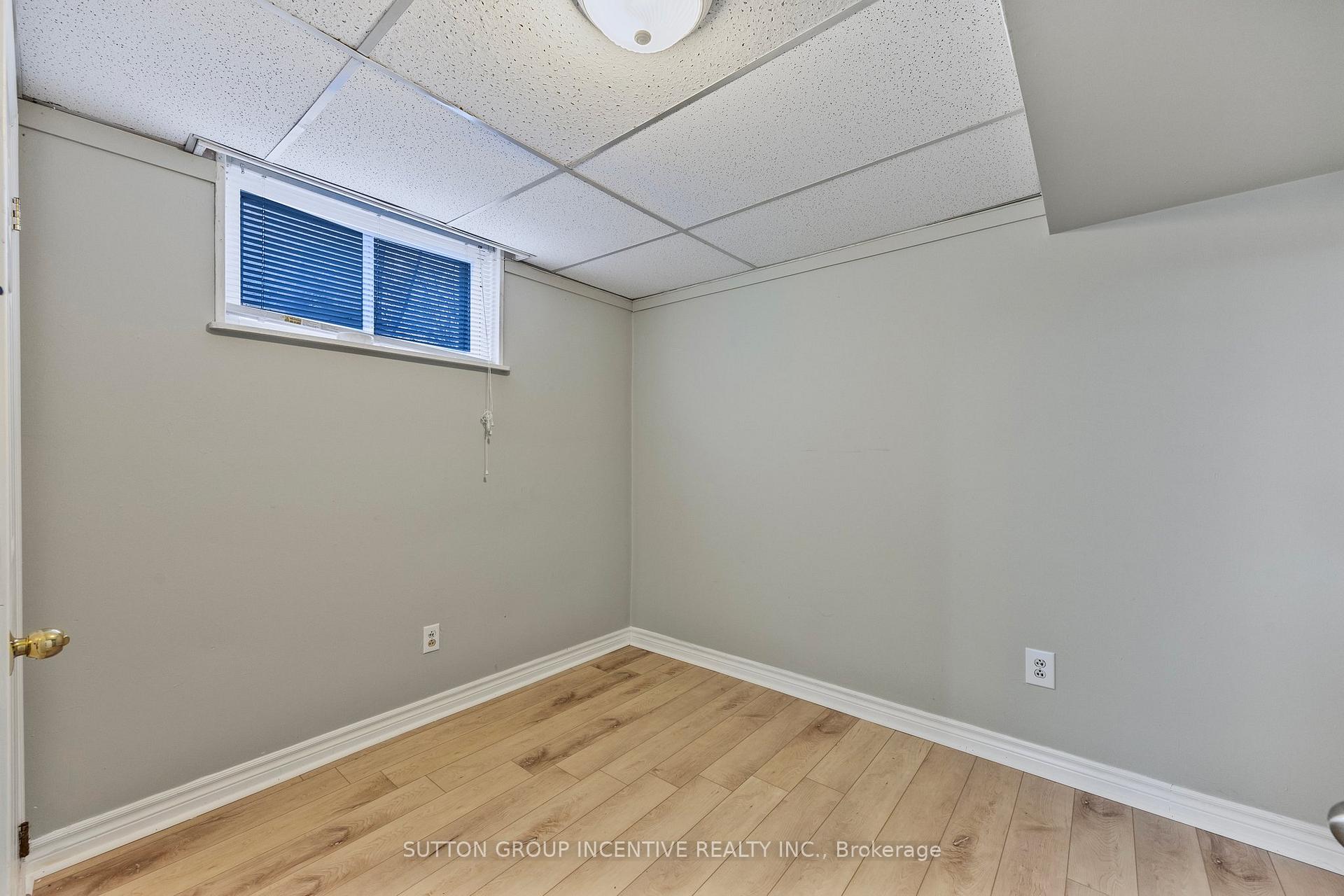 Photo 36 of 12 Roslyn Road, Barrie, Wellington — HOMEH
