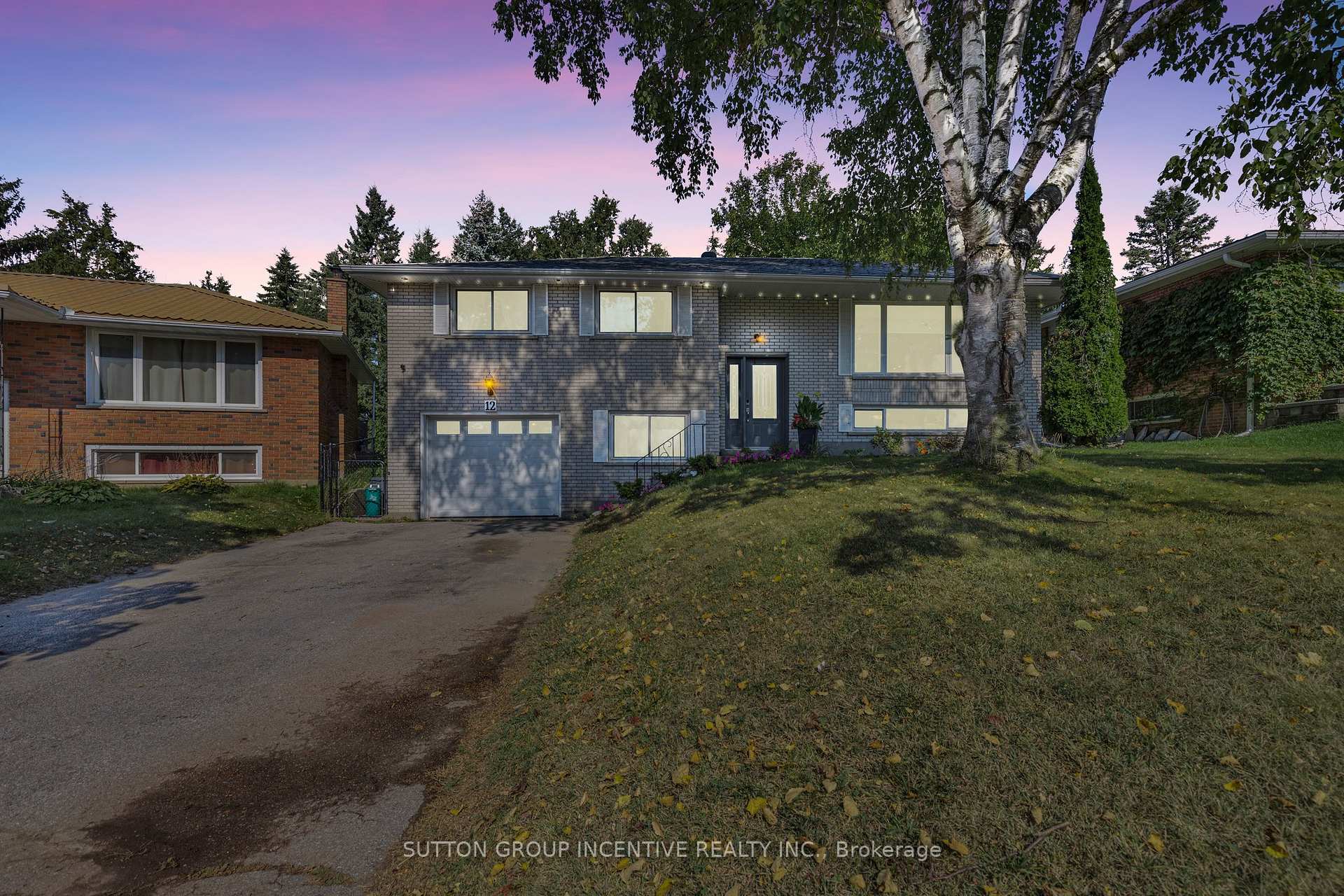Photo 38 of 12 Roslyn Road, Barrie, Wellington — HOMEH