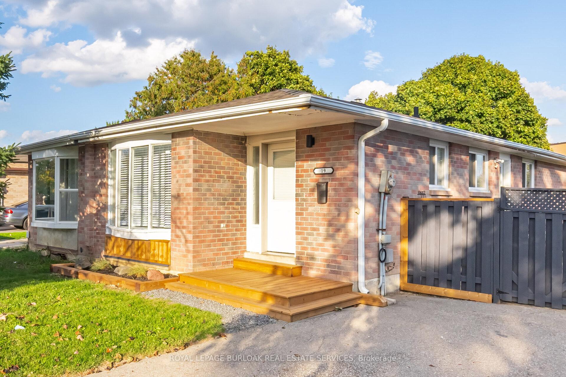 Photo 1 of 19 Juniper Crescent, Brampton, Northgate — HOMEH
