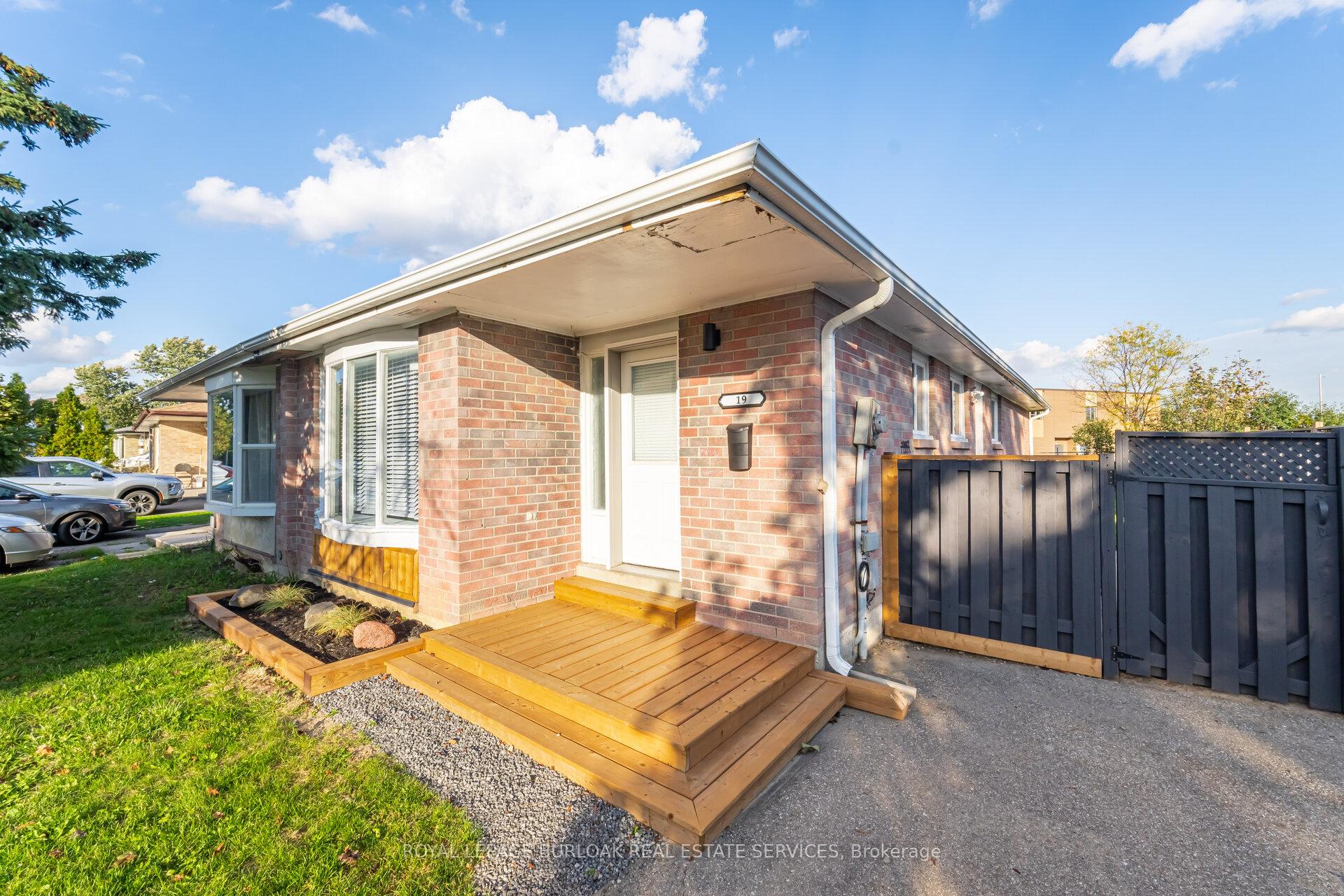 Photo 5 of 19 Juniper Crescent, Brampton, Northgate — HOMEH