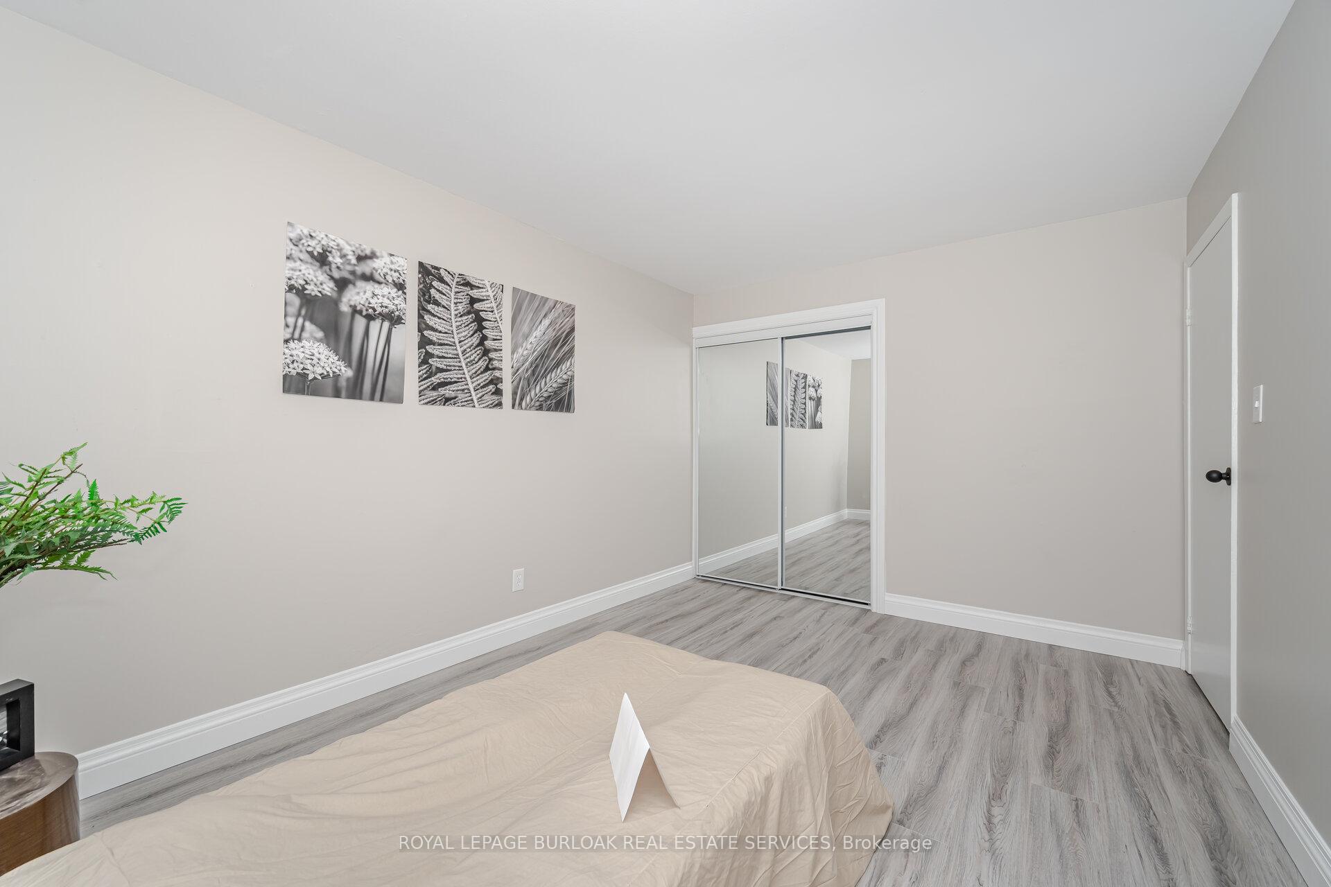 Photo 20 of 19 Juniper Crescent, Brampton, Northgate — HOMEH