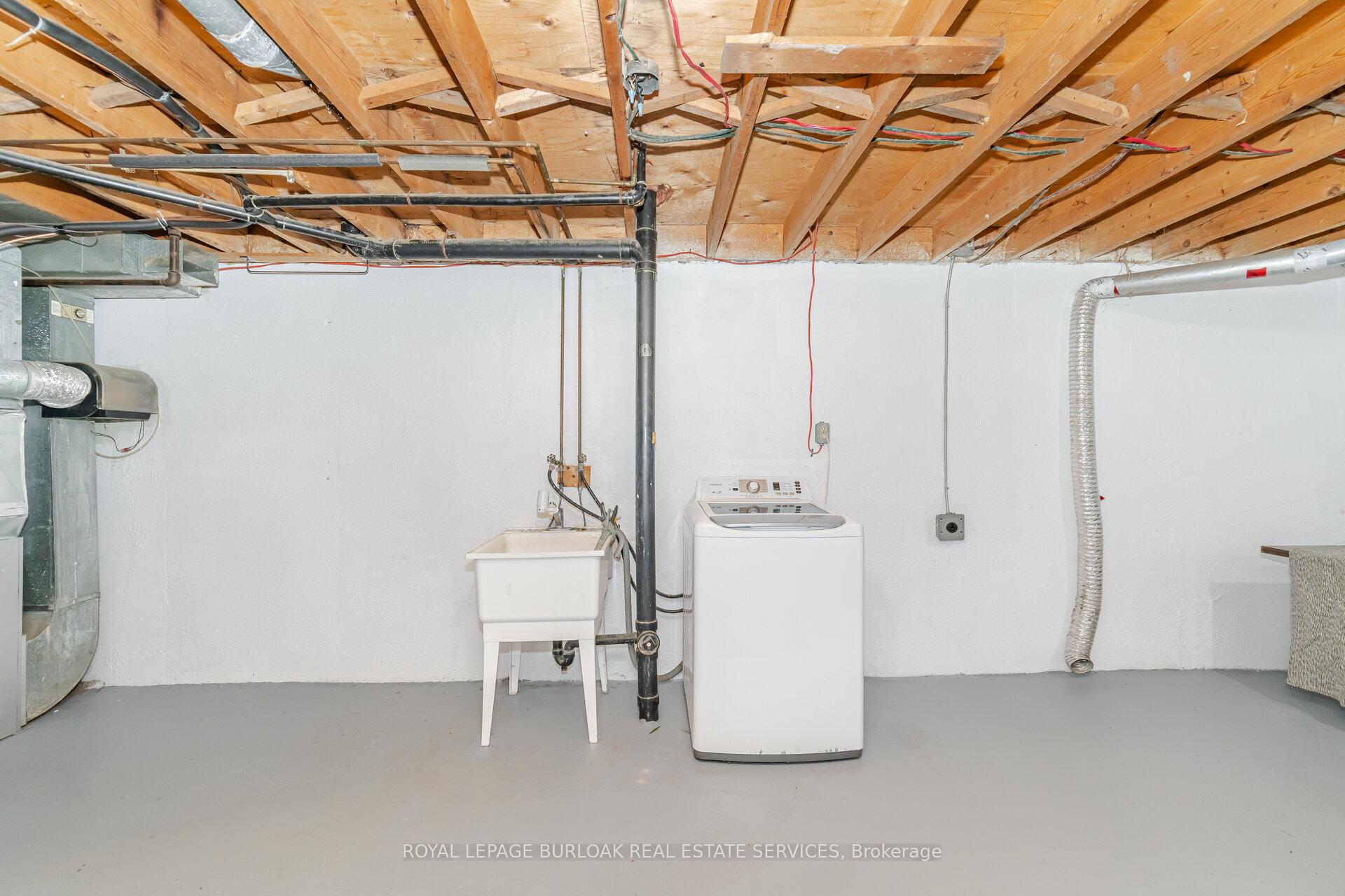 Photo 32 of 19 Juniper Crescent, Brampton, Northgate — HOMEH