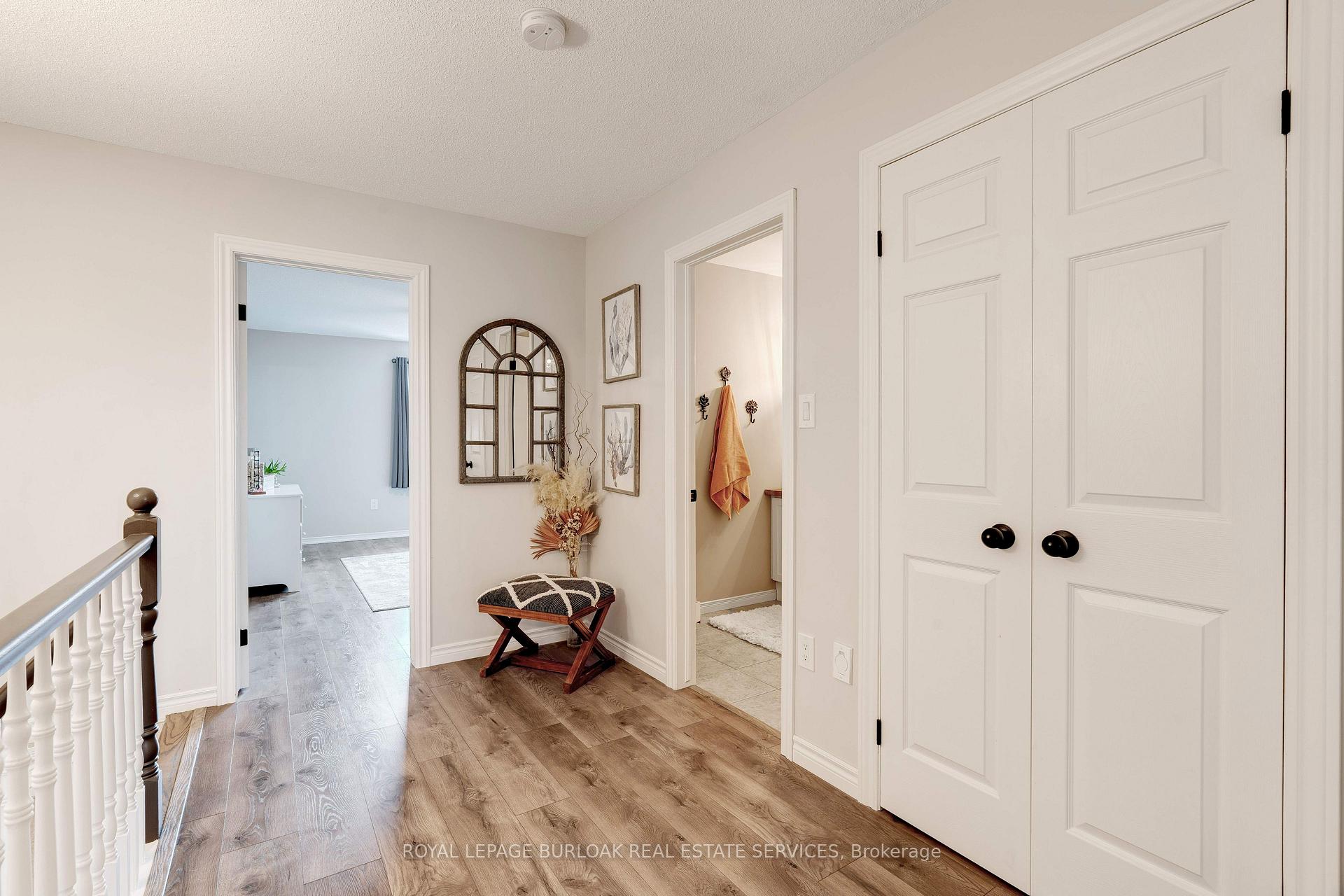 Photo 18 of 1367 Tobyn Drive, Burlington, Tansley — HOMEH
