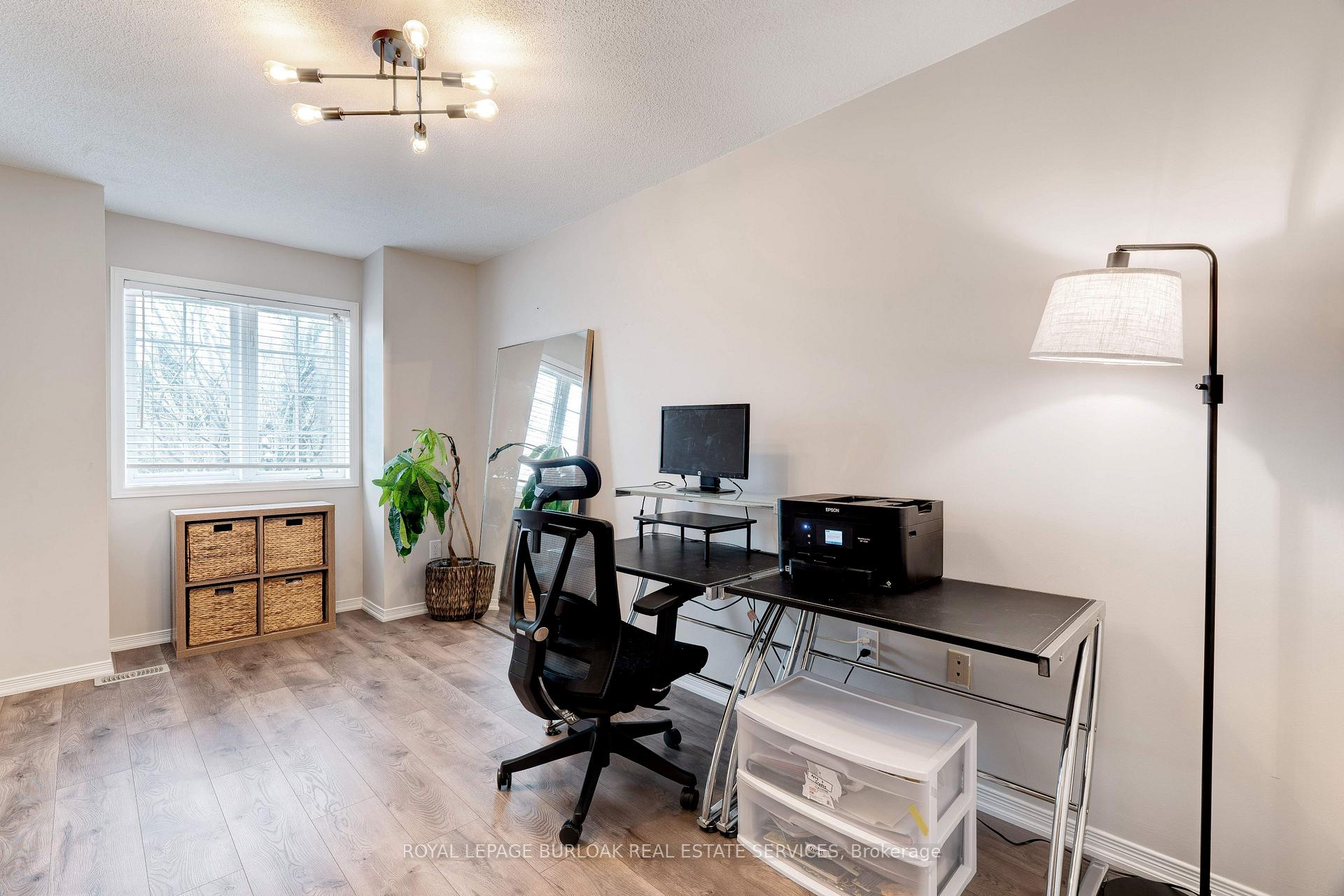 Photo 23 of 1367 Tobyn Drive, Burlington, Tansley — HOMEH