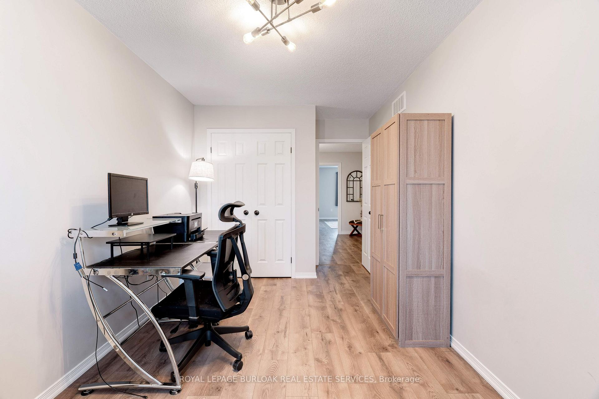 Photo 24 of 1367 Tobyn Drive, Burlington, Tansley — HOMEH