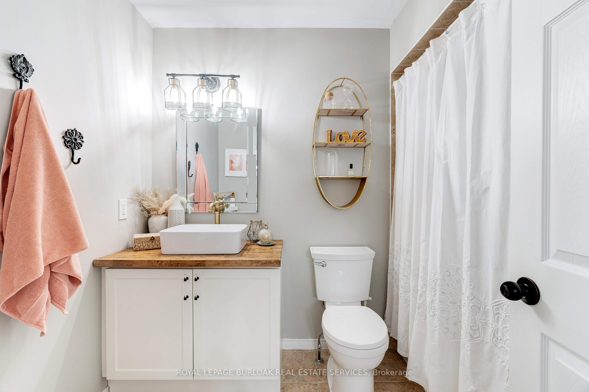 Photo 27 of 1367 Tobyn Drive, Burlington, Tansley — HOMEH