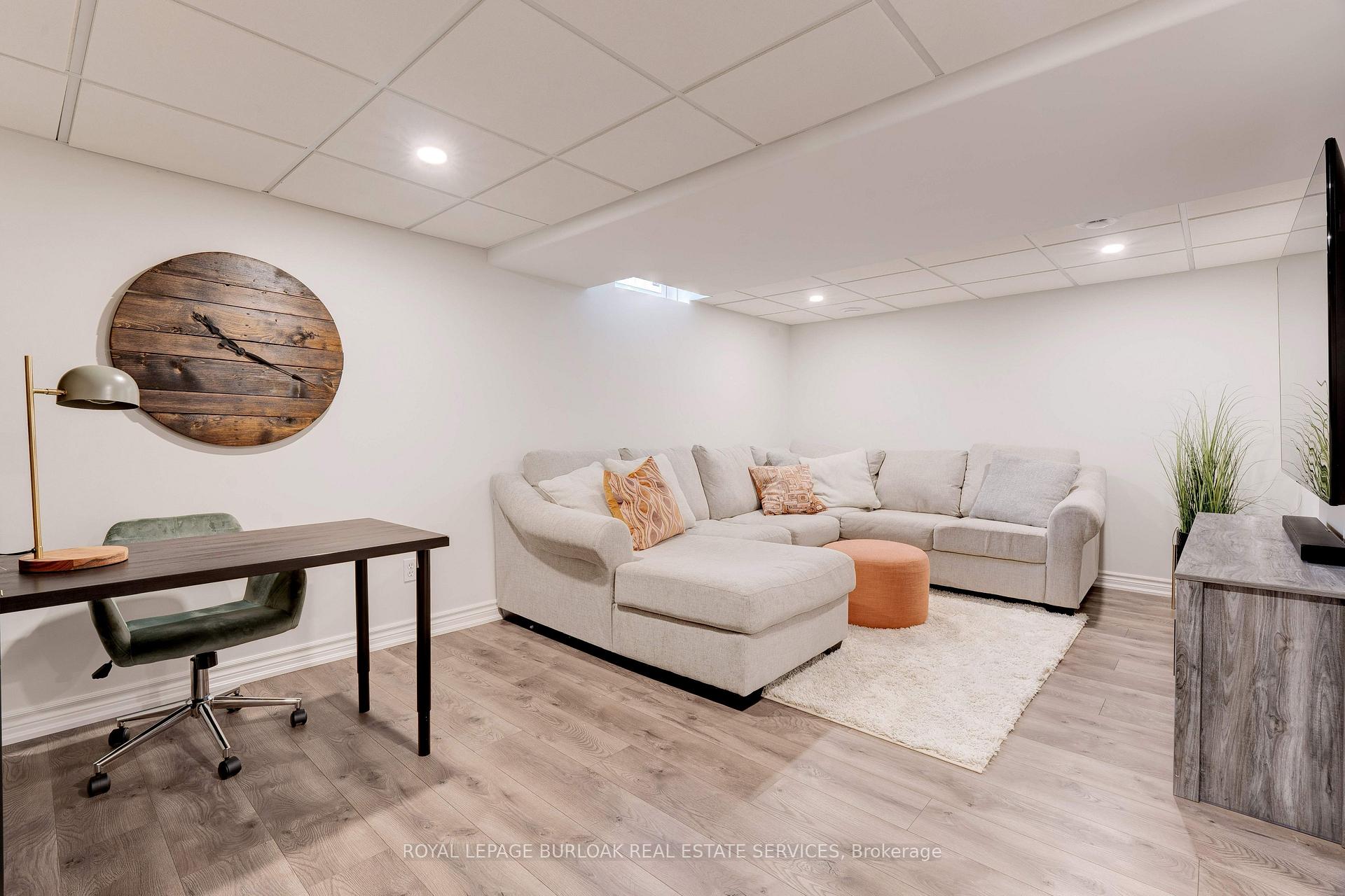 Photo 29 of 1367 Tobyn Drive, Burlington, Tansley — HOMEH