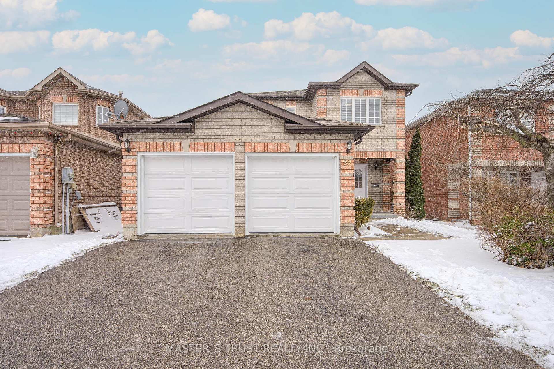 Photo 1 of 20 Red Oak Drive, Barrie, Holly — HOMEH