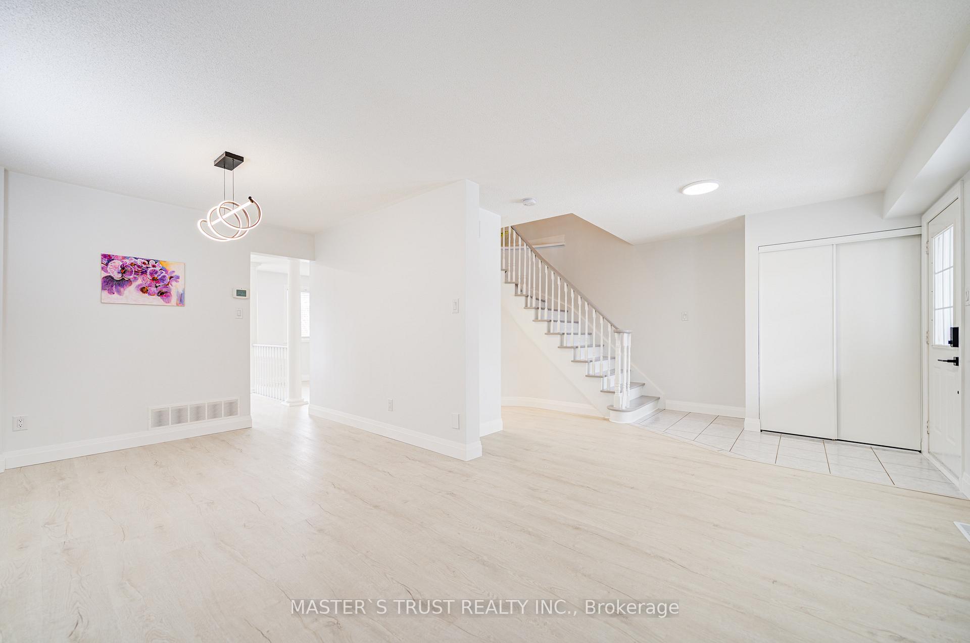 Photo 9 of 20 Red Oak Drive, Barrie, Holly — HOMEH