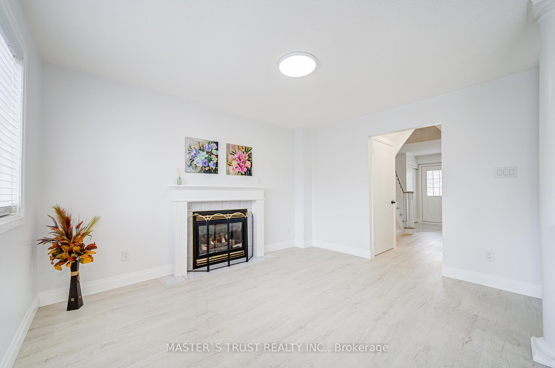 Photo 13 of 20 Red Oak Drive, Barrie, Holly — HOMEH