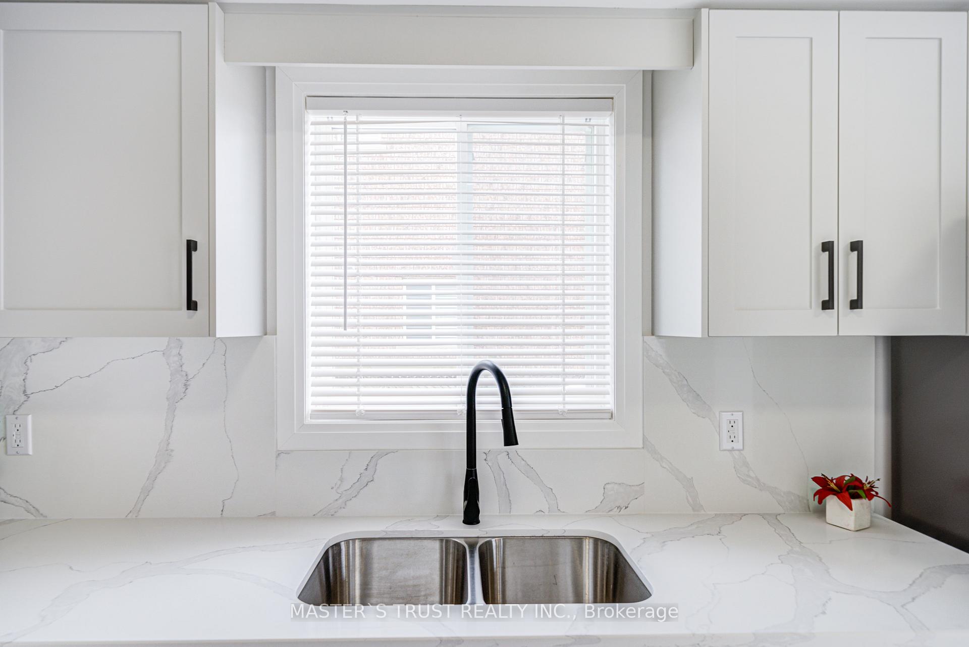 Photo 18 of 20 Red Oak Drive, Barrie, Holly — HOMEH