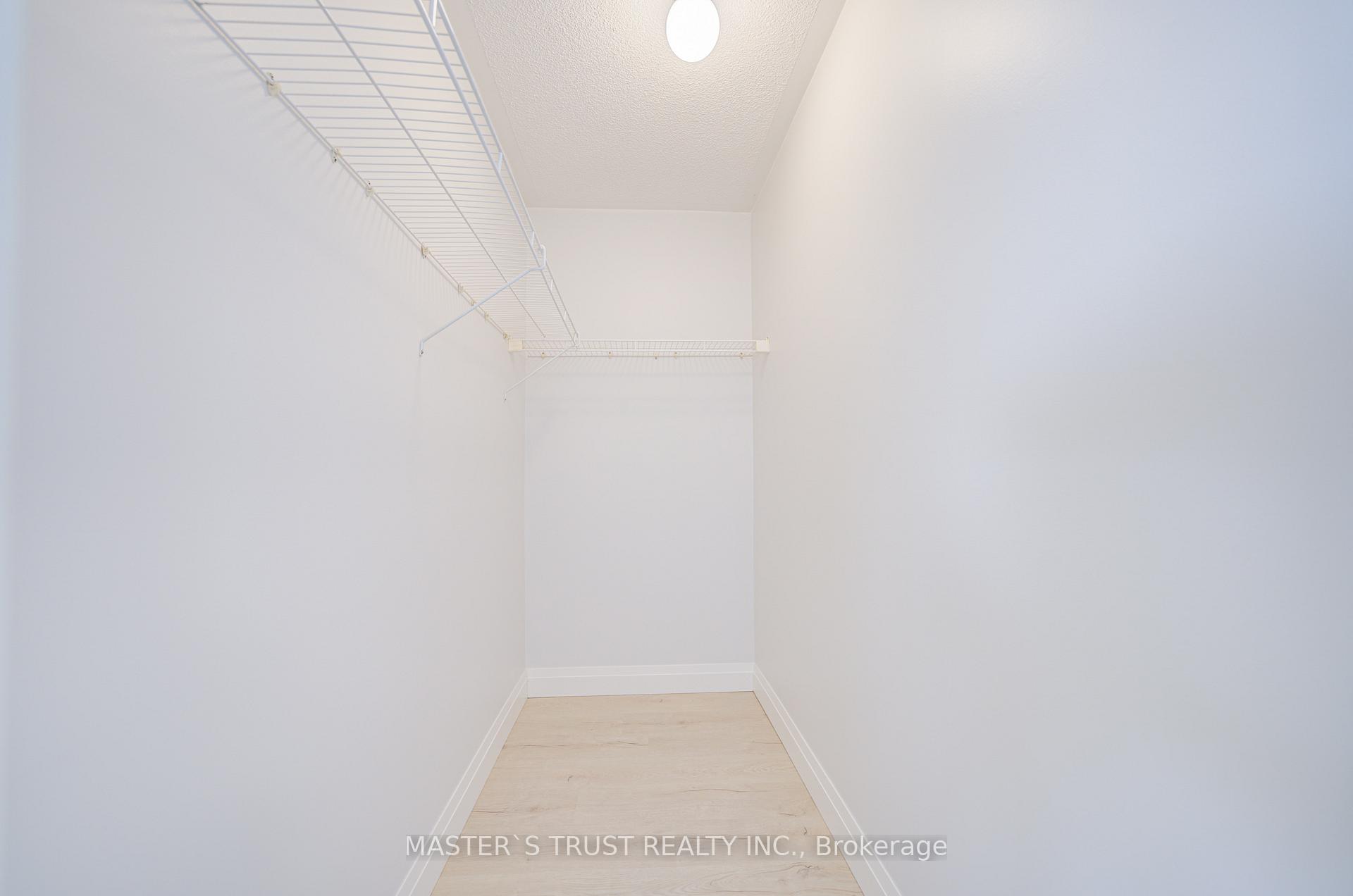 Photo 23 of 20 Red Oak Drive, Barrie, Holly — HOMEH