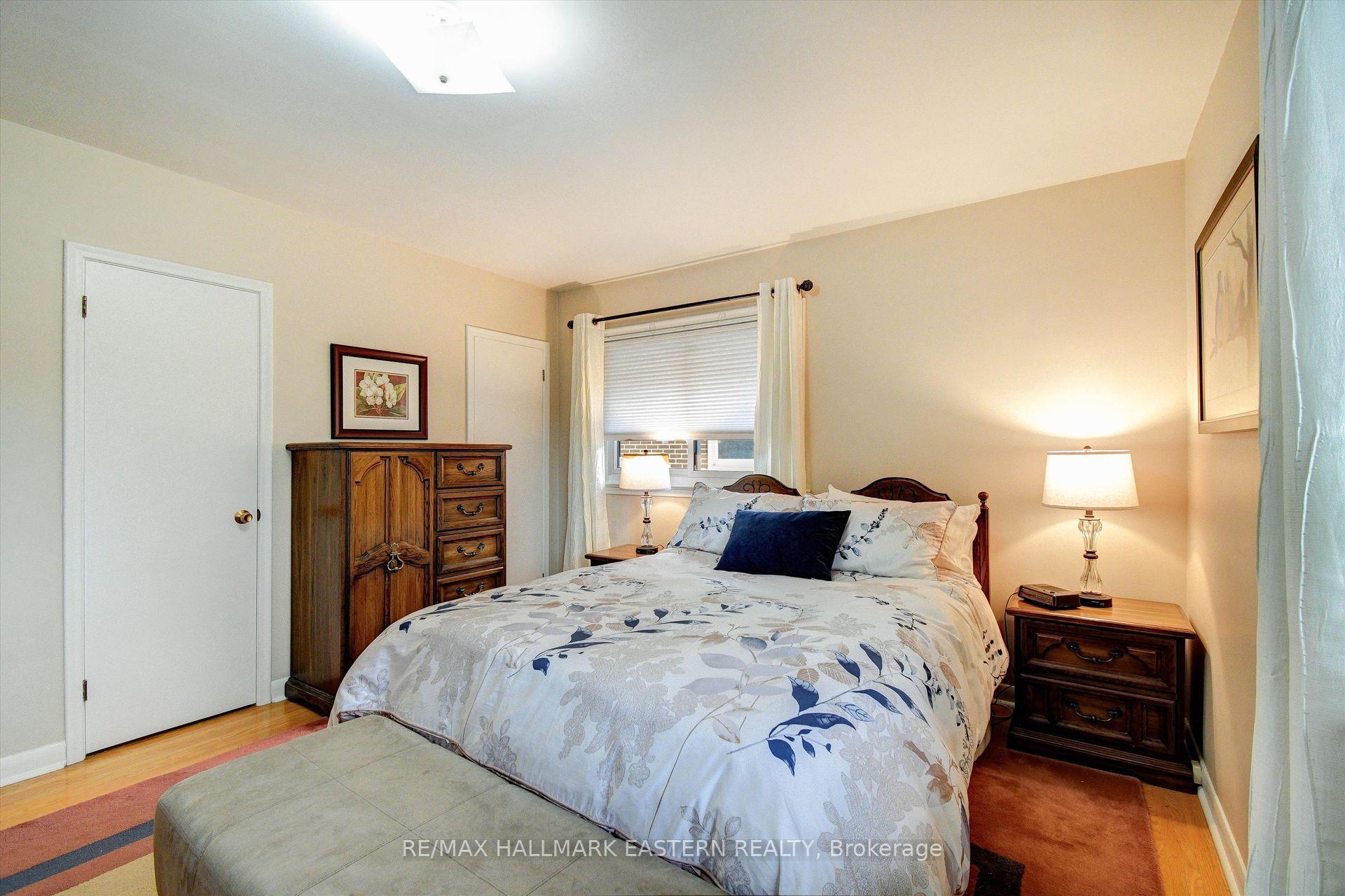 Photo 18 of 827 Somerville Street, Oshawa, Northglen — HOMEH
