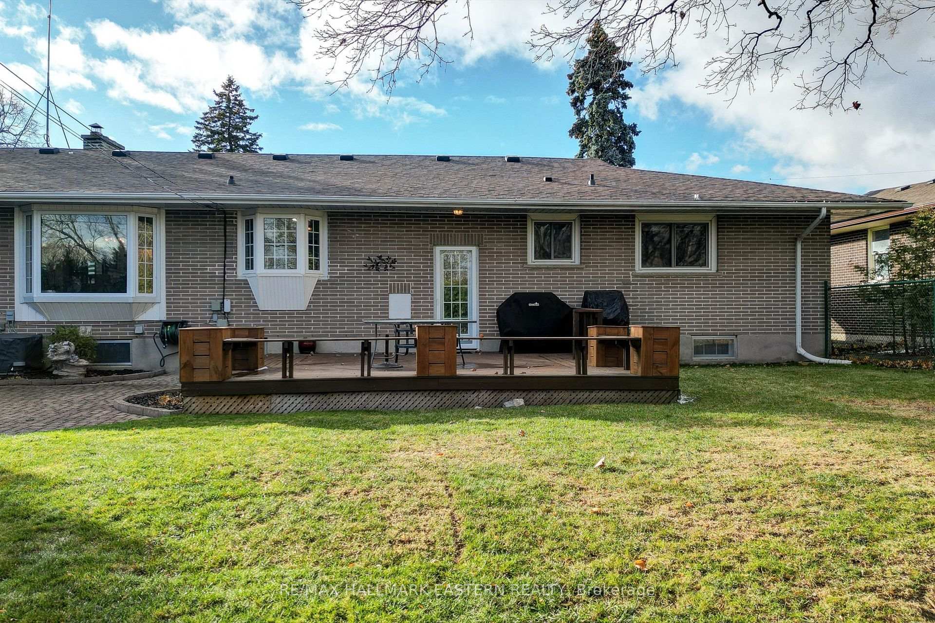 Photo 40 of 827 Somerville Street, Oshawa, Northglen — HOMEH