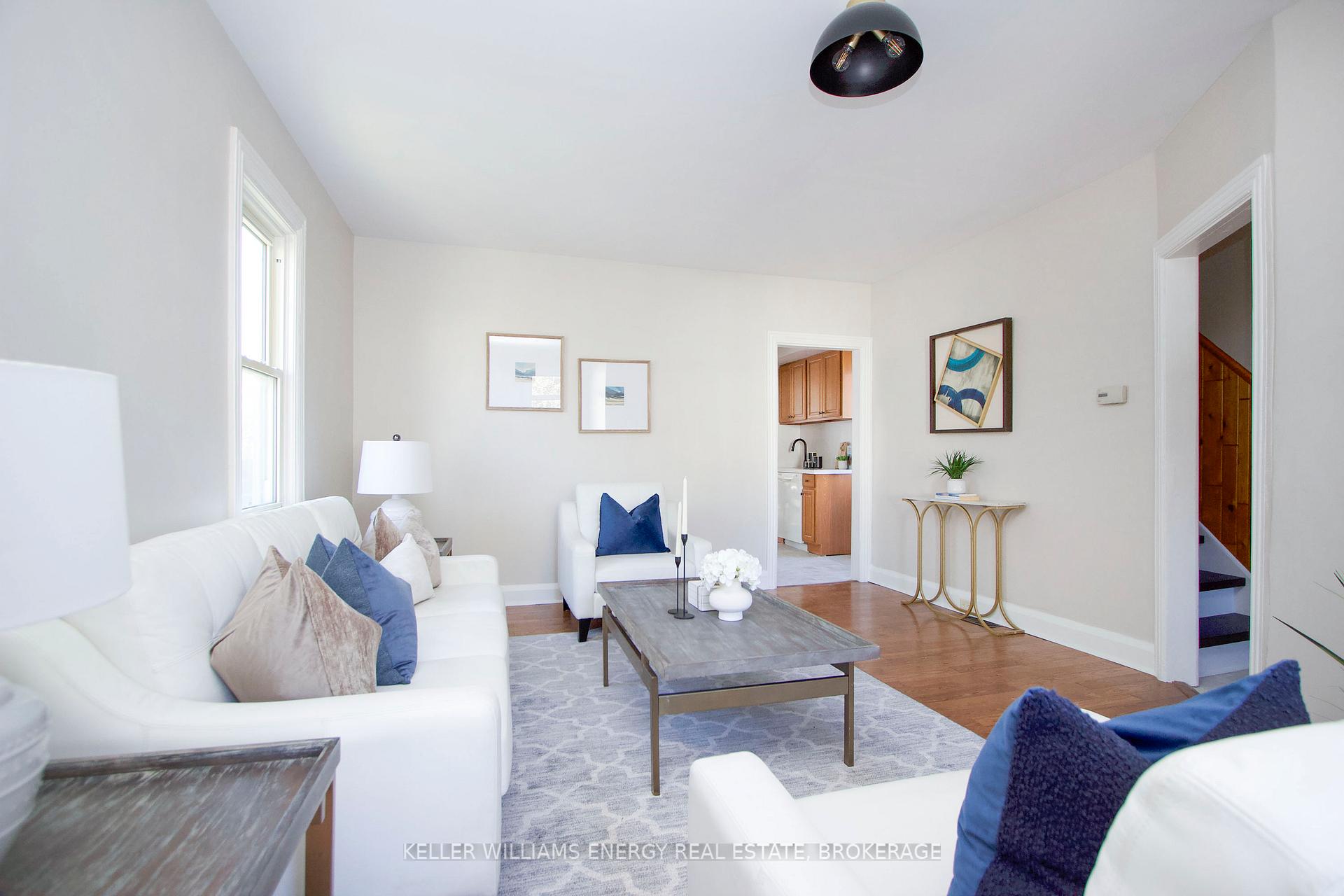 Photo 3 of 894 Robson Street, Oshawa, Lakeview — HOMEH