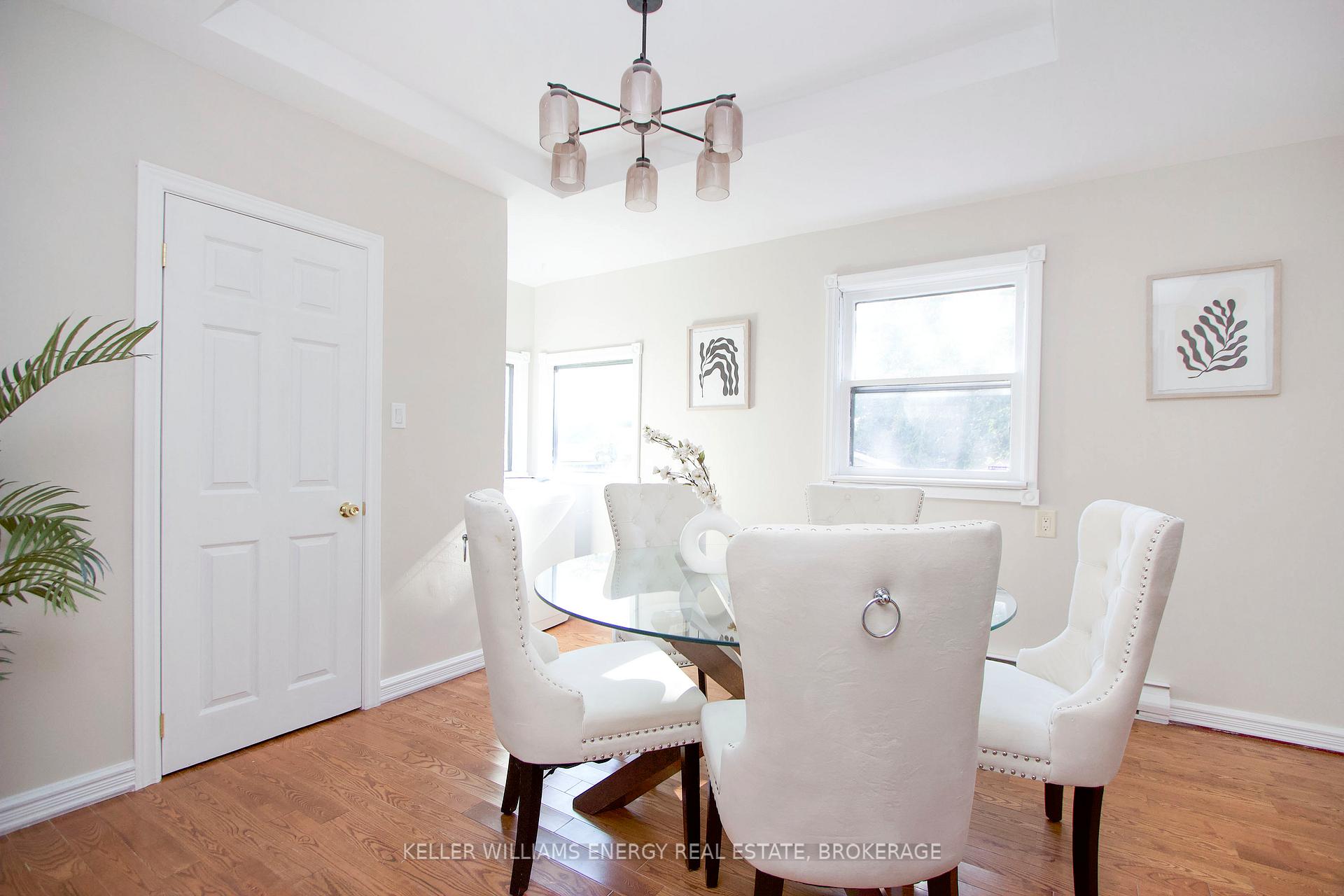 Photo 8 of 894 Robson Street, Oshawa, Lakeview — HOMEH