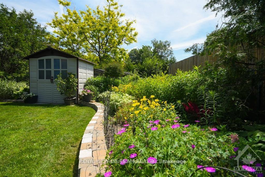 Photo 36 of 2 Berkshire Way, Ottawa, Barrhaven - Pheasant Run — HOMEH