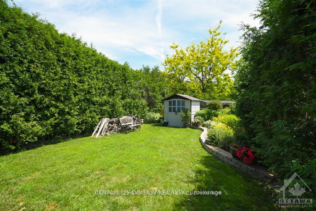 Photo 39 of 2 Berkshire Way, Ottawa, Barrhaven - Pheasant Run — HOMEH